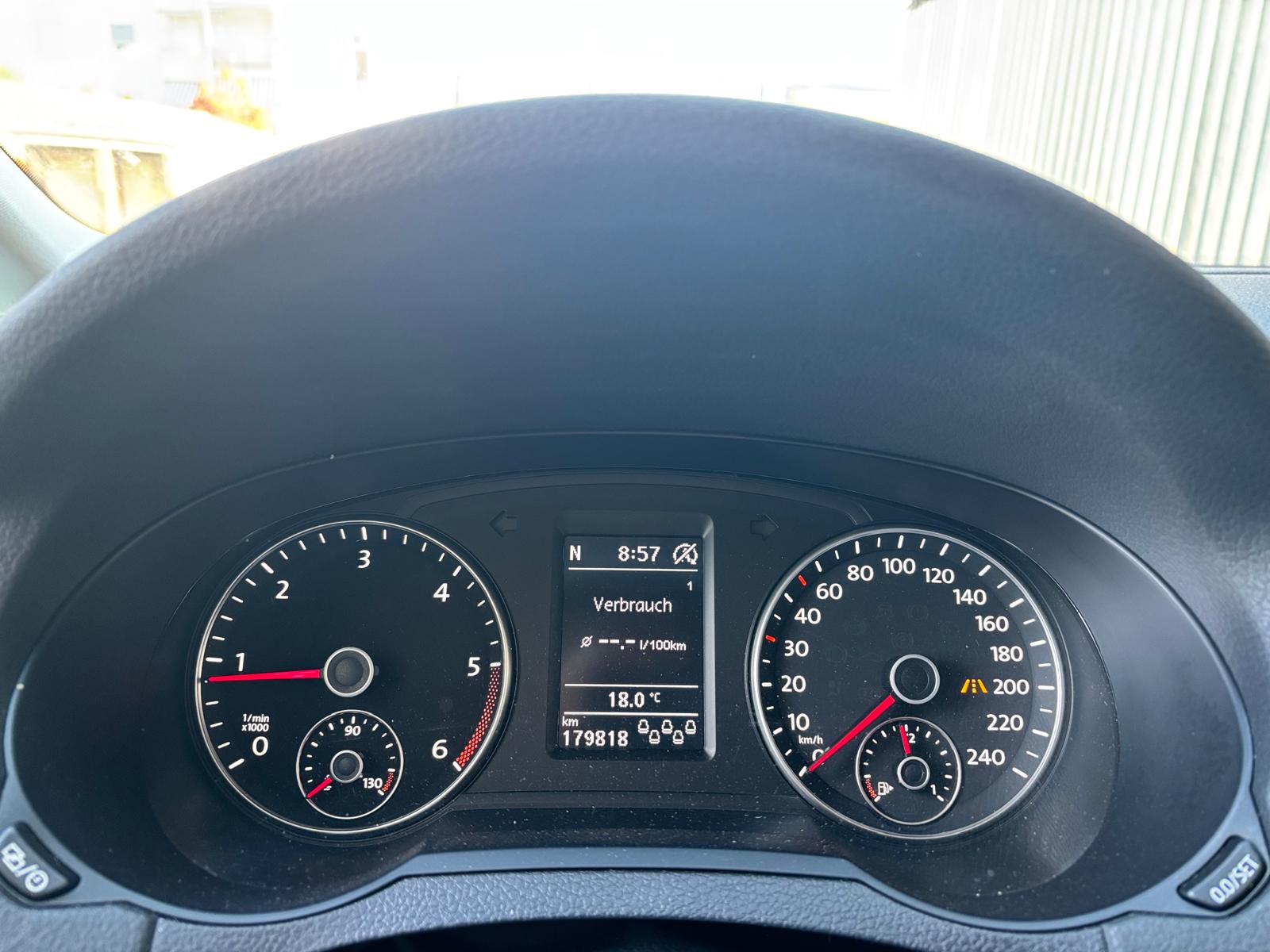 VW Sharan 2.0 TDI BMT Comfortline DSG-image-15