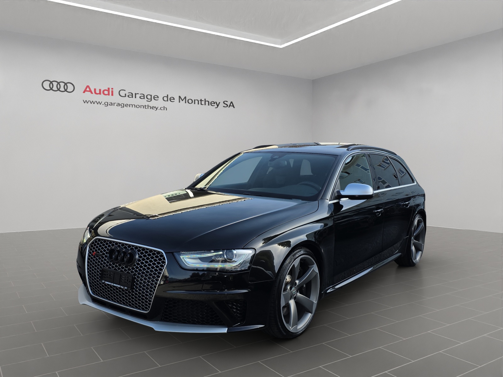 AUDI RS4 Avant 4.2 FSI V8 quattro S-tronic-image-0