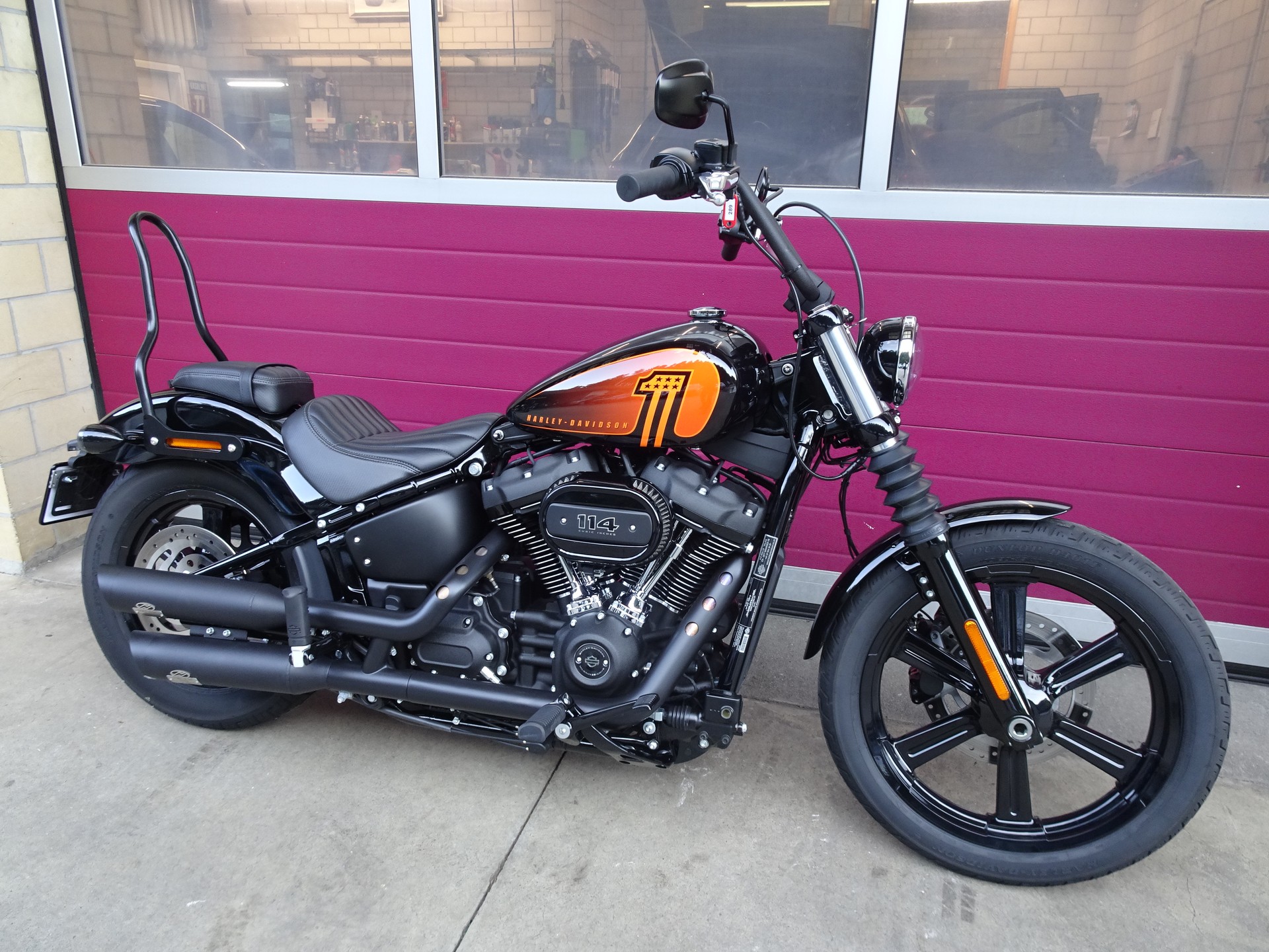 HARLEY-DAVIDSON FXBBS Street Bob 114-showroom-element-2