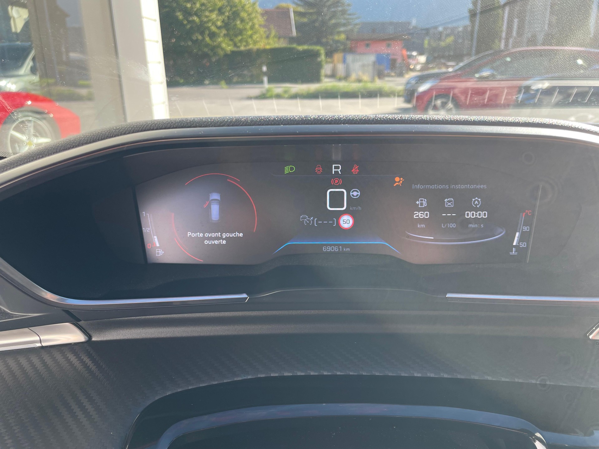 PEUGEOT 508 SW 1.6 PureTech GT Line-image-12