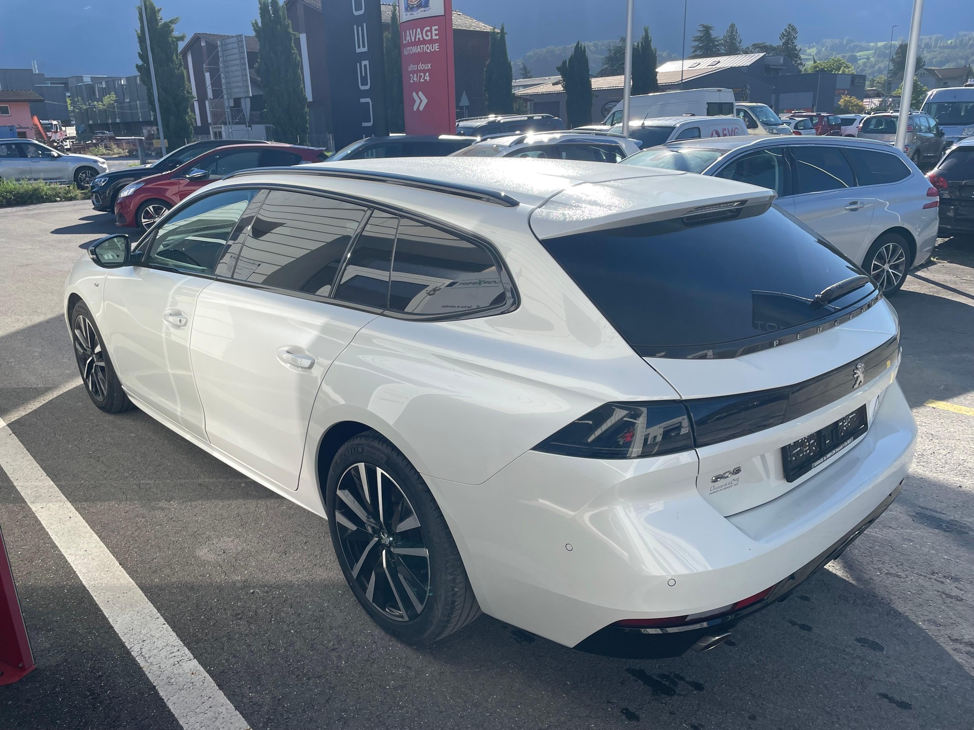 PEUGEOT 508 SW 1.6 PureTech GT Line-image-1