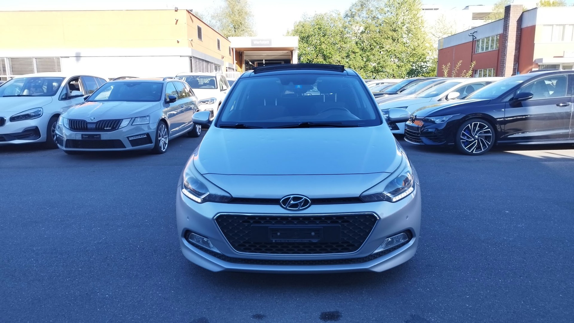 HYUNDAI i20 1.4 Launch Plus-image-1