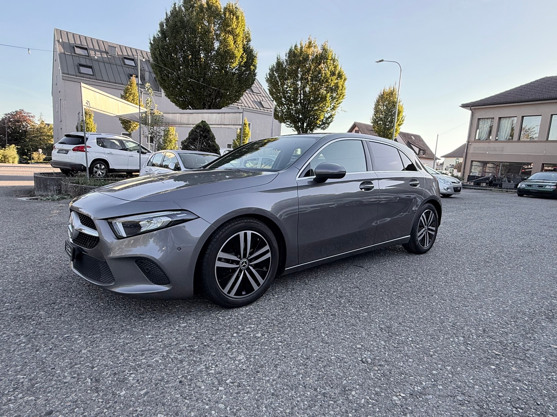 MERCEDES-BENZ A 180 Night Star 7G-DCT-image-3