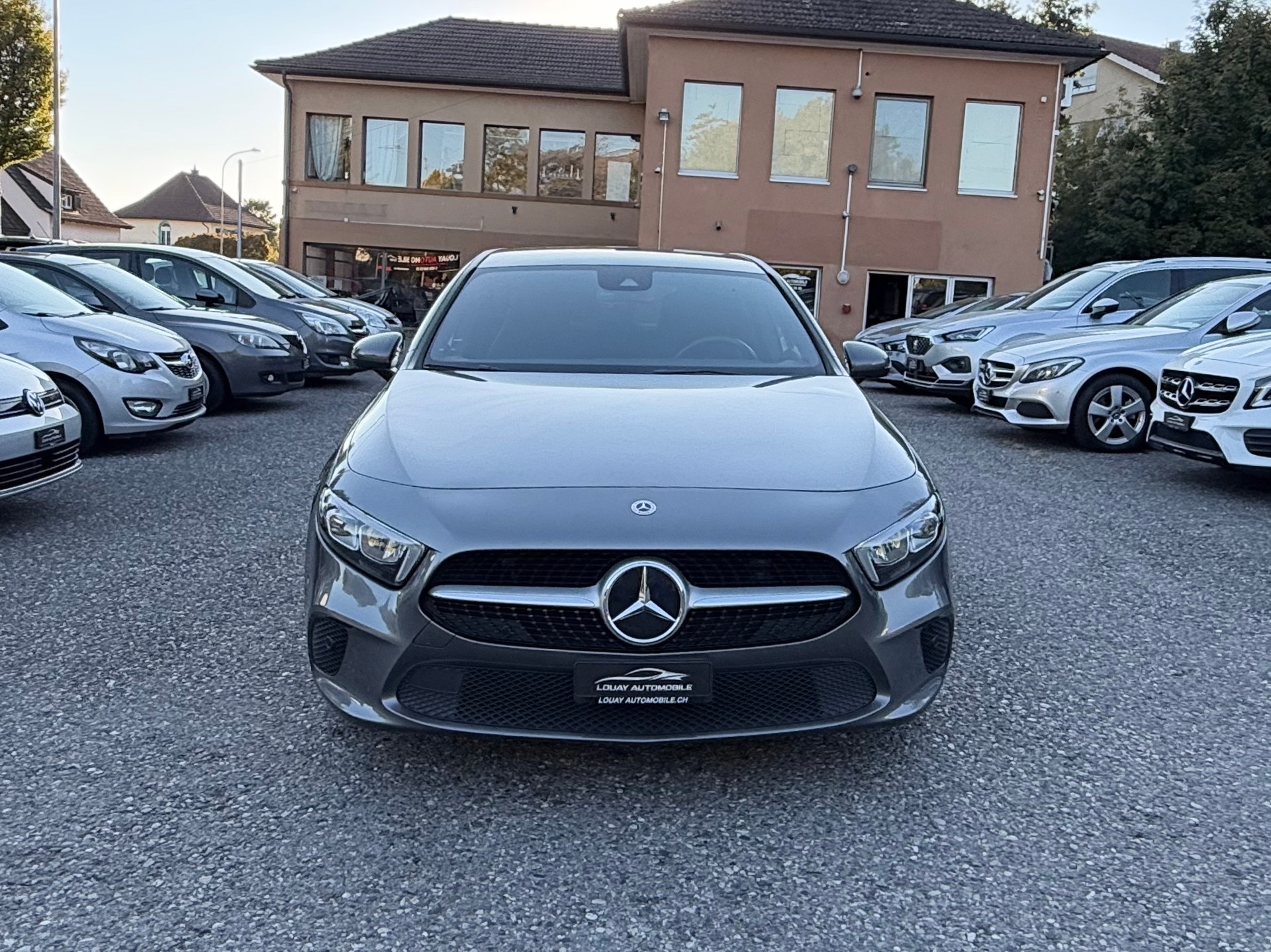 MERCEDES-BENZ A 180 Night Star 7G-DCT-image-1