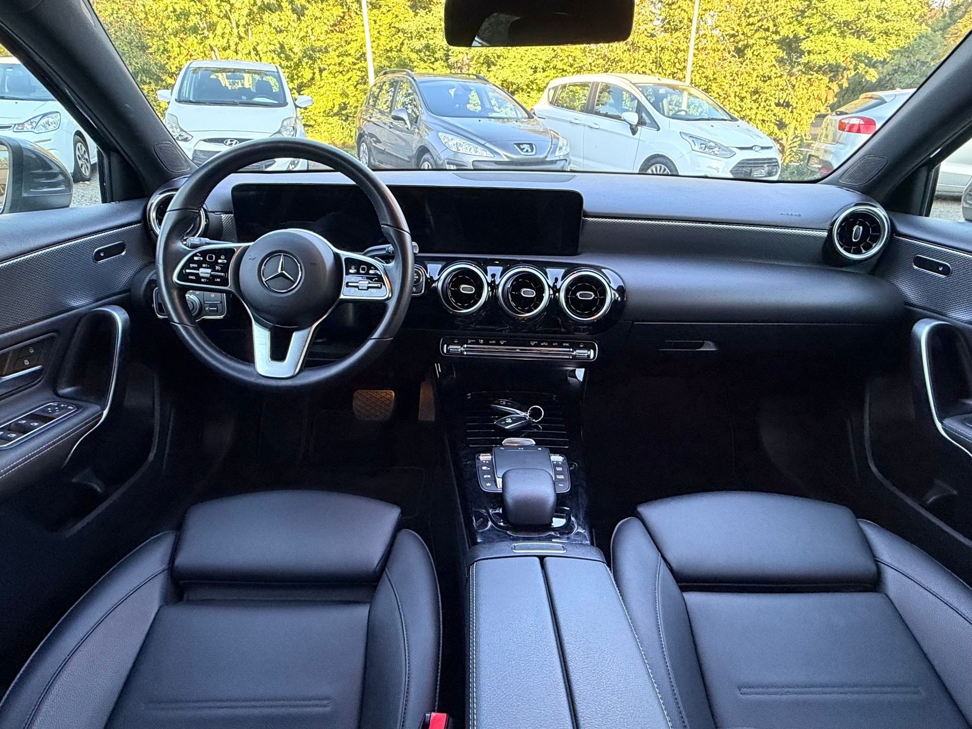 MERCEDES-BENZ A 180 Night Star 7G-DCT-image-13
