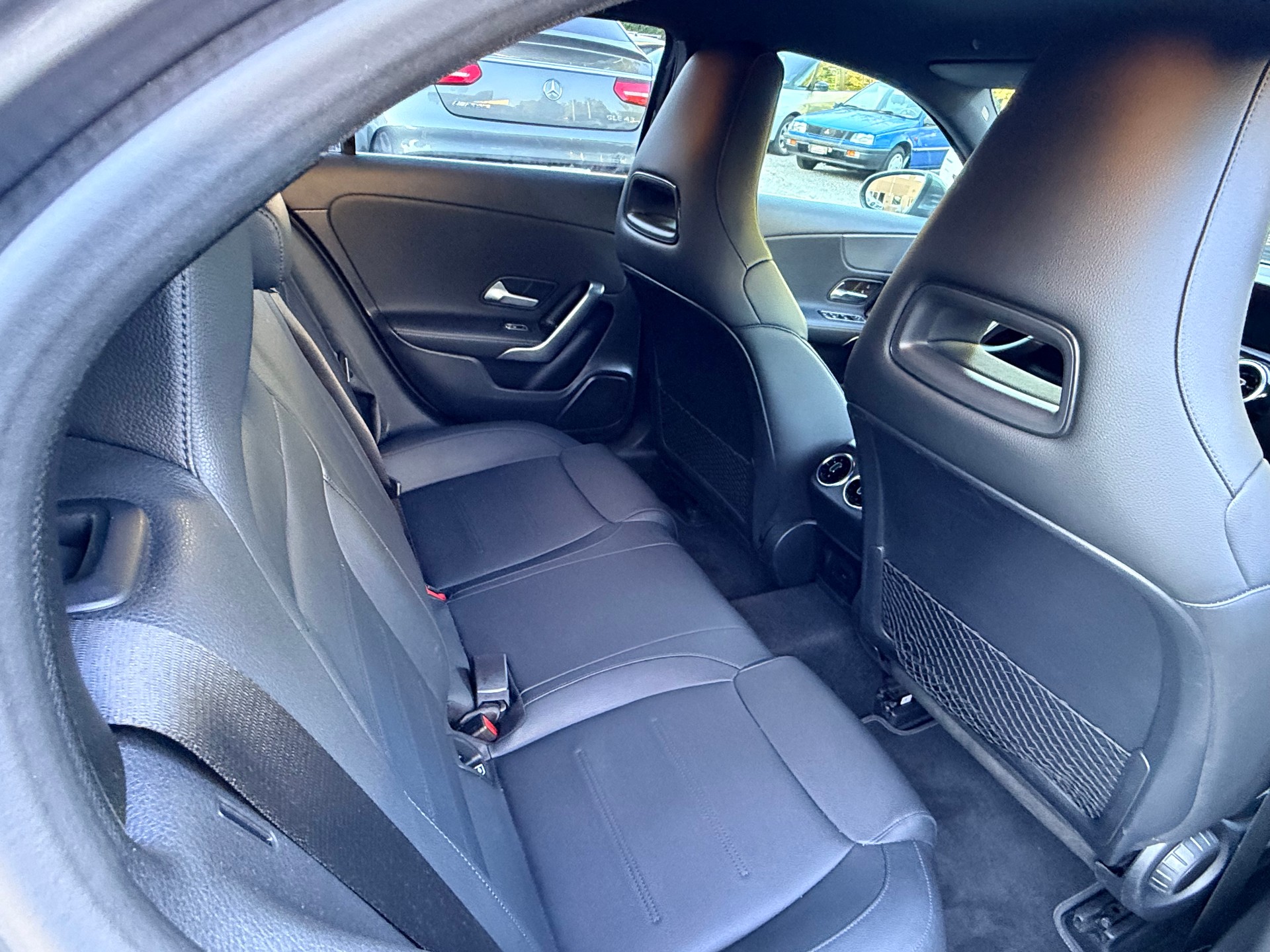MERCEDES-BENZ A 180 Night Star 7G-DCT-image-15