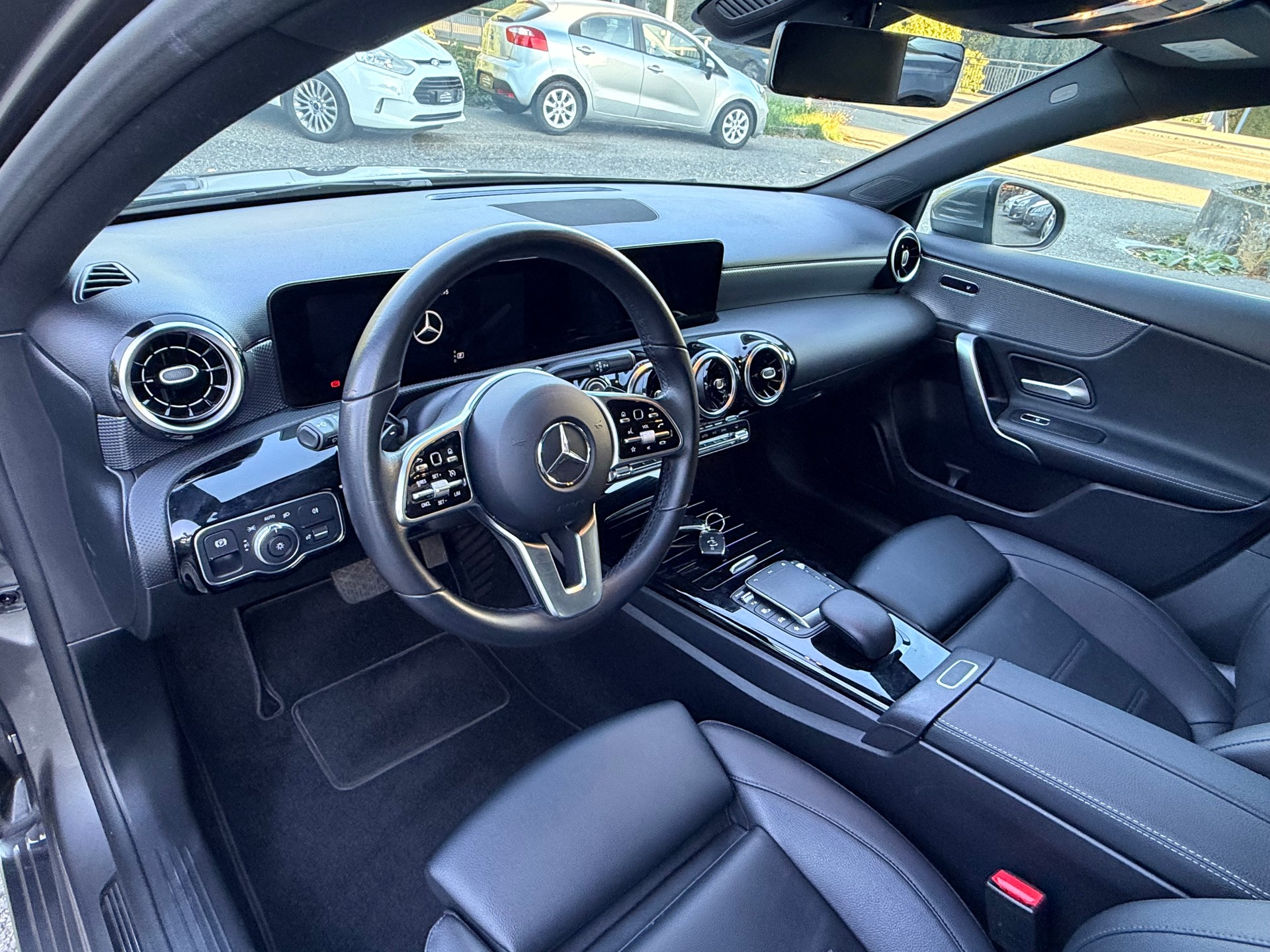 MERCEDES-BENZ A 180 Night Star 7G-DCT-image-18