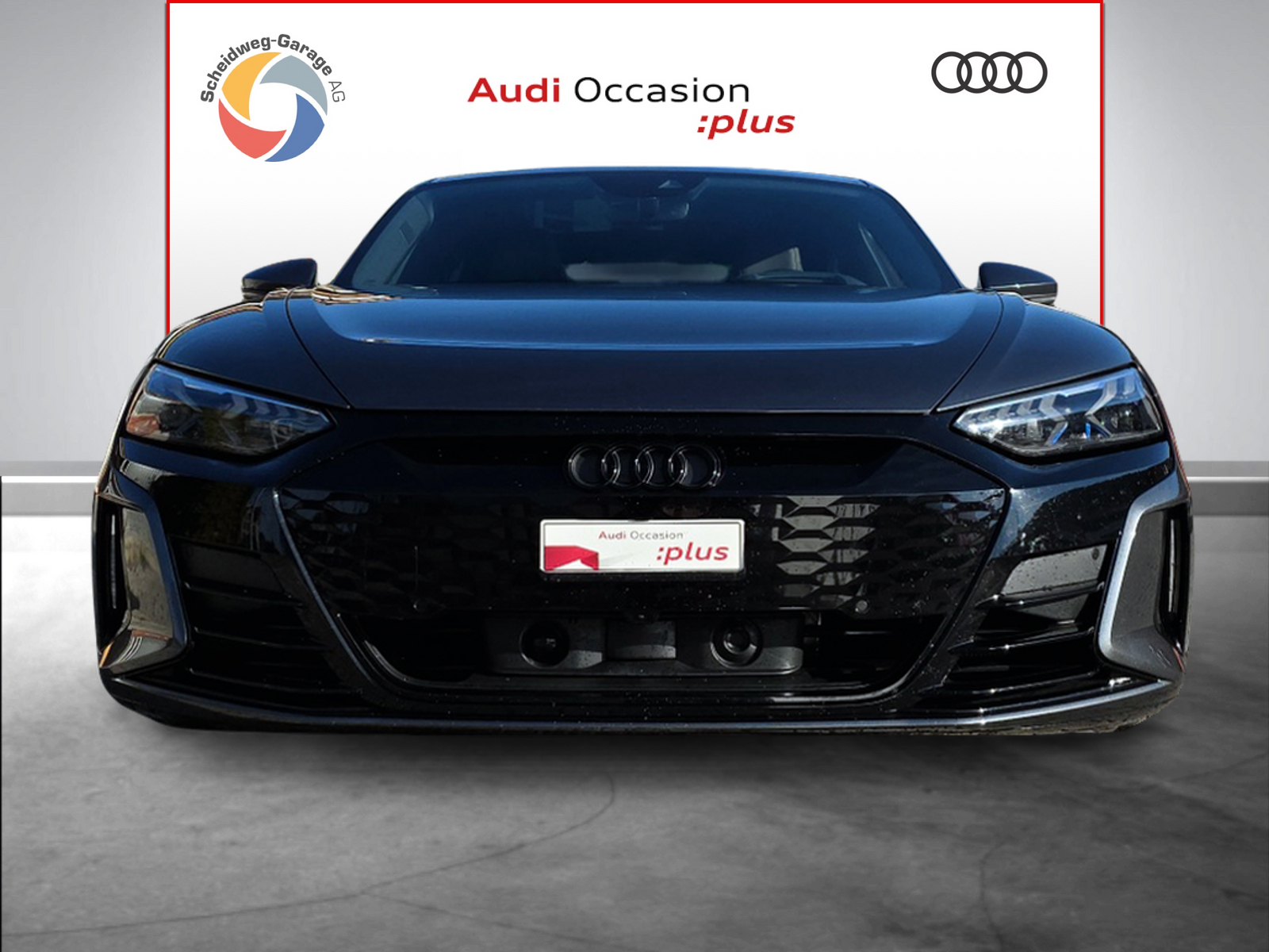AUDI e-tron GT quattro-showroom-element-1