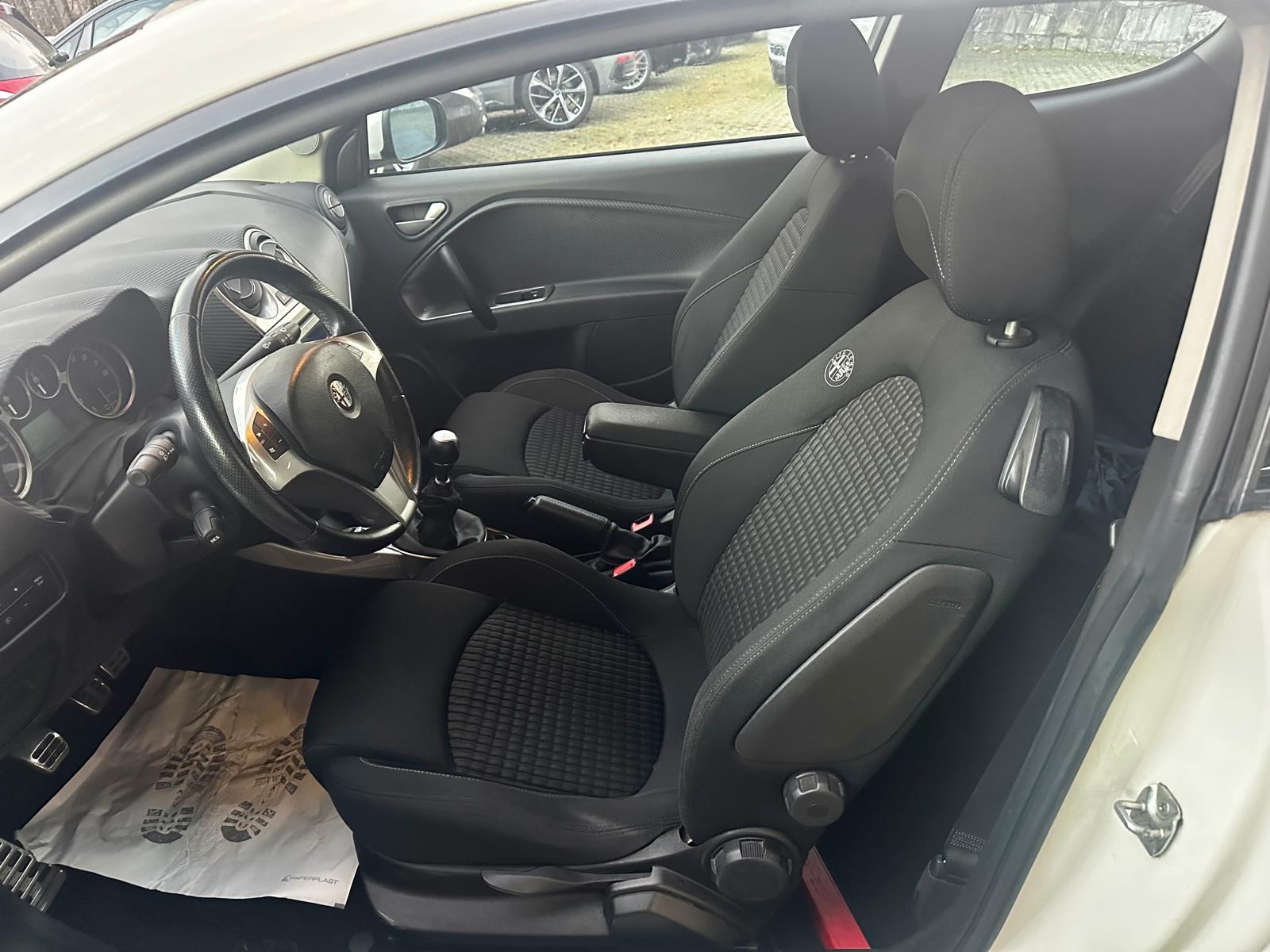 ALFA ROMEO MiTo 1.4 TB Distinctive-image-11