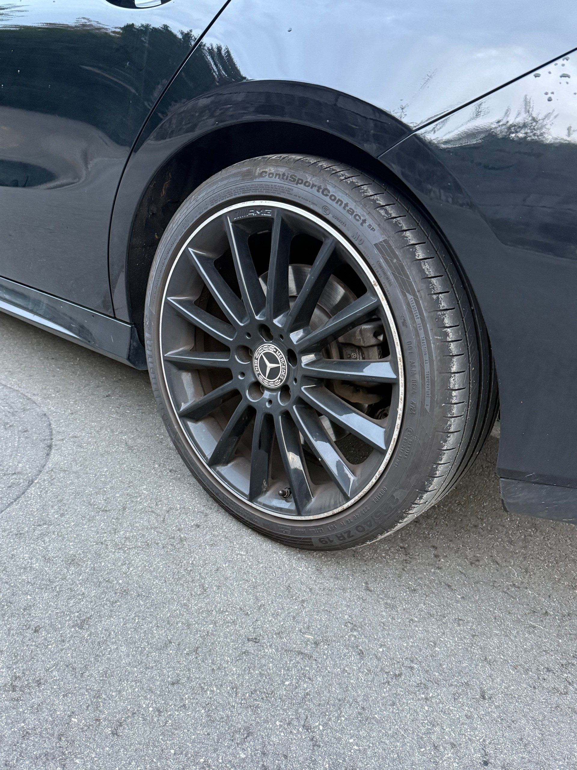 MERCEDES-BENZ CLA 250 AMG Line-image-2