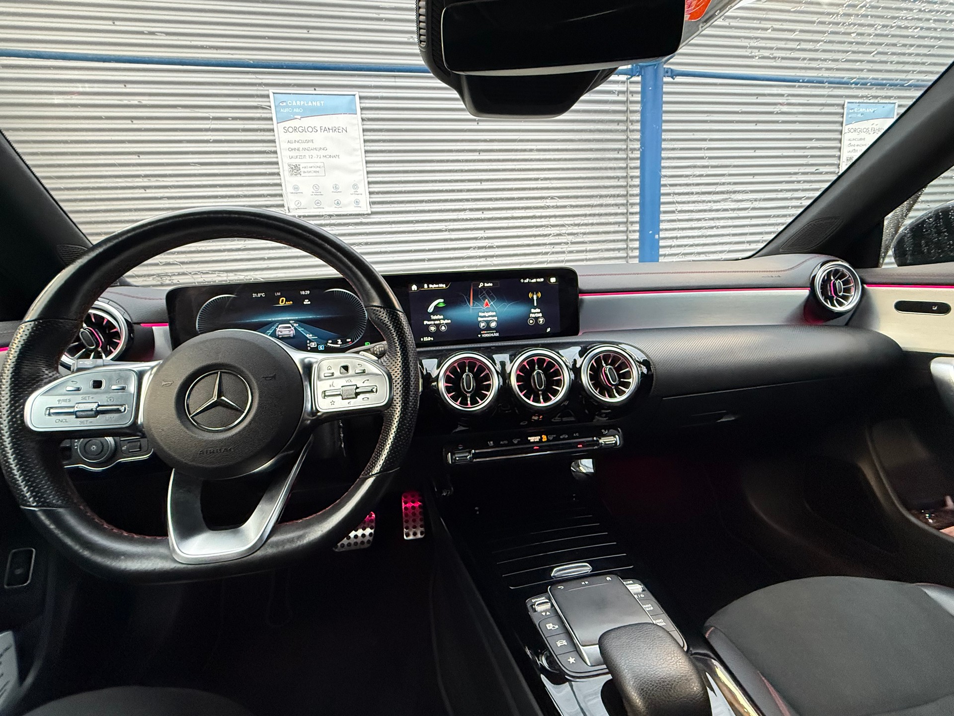 MERCEDES-BENZ CLA 250 AMG Line-image-3