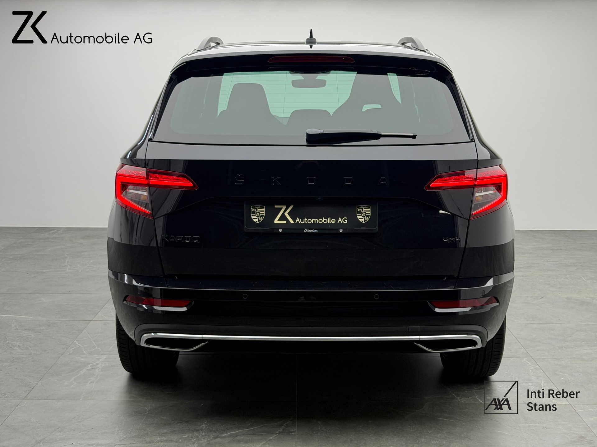 SKODA Karoq 2.0 TSI 190PS Black Magic Perl SportLine 4x4 DSG / RF-Kamera / Panoramadach / Virtuelles Cockpit / AHK-Schwenkbar /-image-4