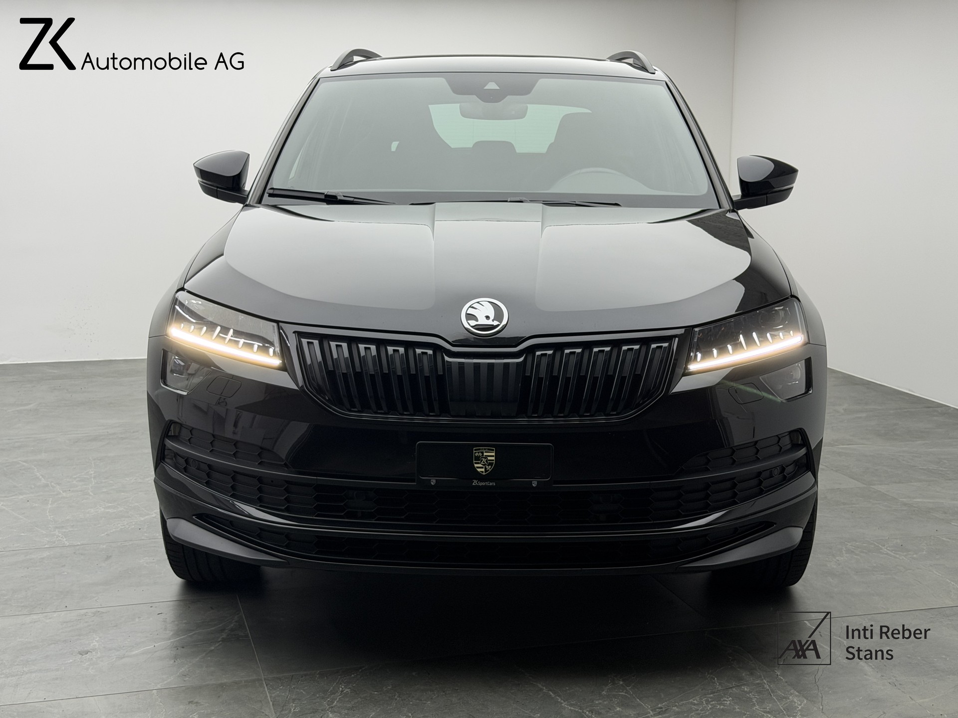 SKODA Karoq 2.0 TSI 190PS Black Magic Perl SportLine 4x4 DSG / RF-Kamera / Panoramadach / Virtuelles Cockpit / AHK-Schwenkbar /-image-3