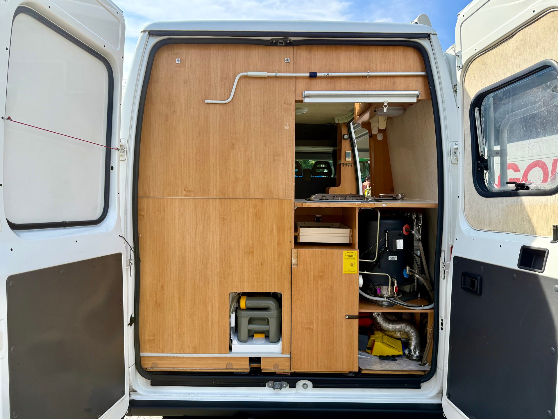 PEUGEOT Camp 560-image-13