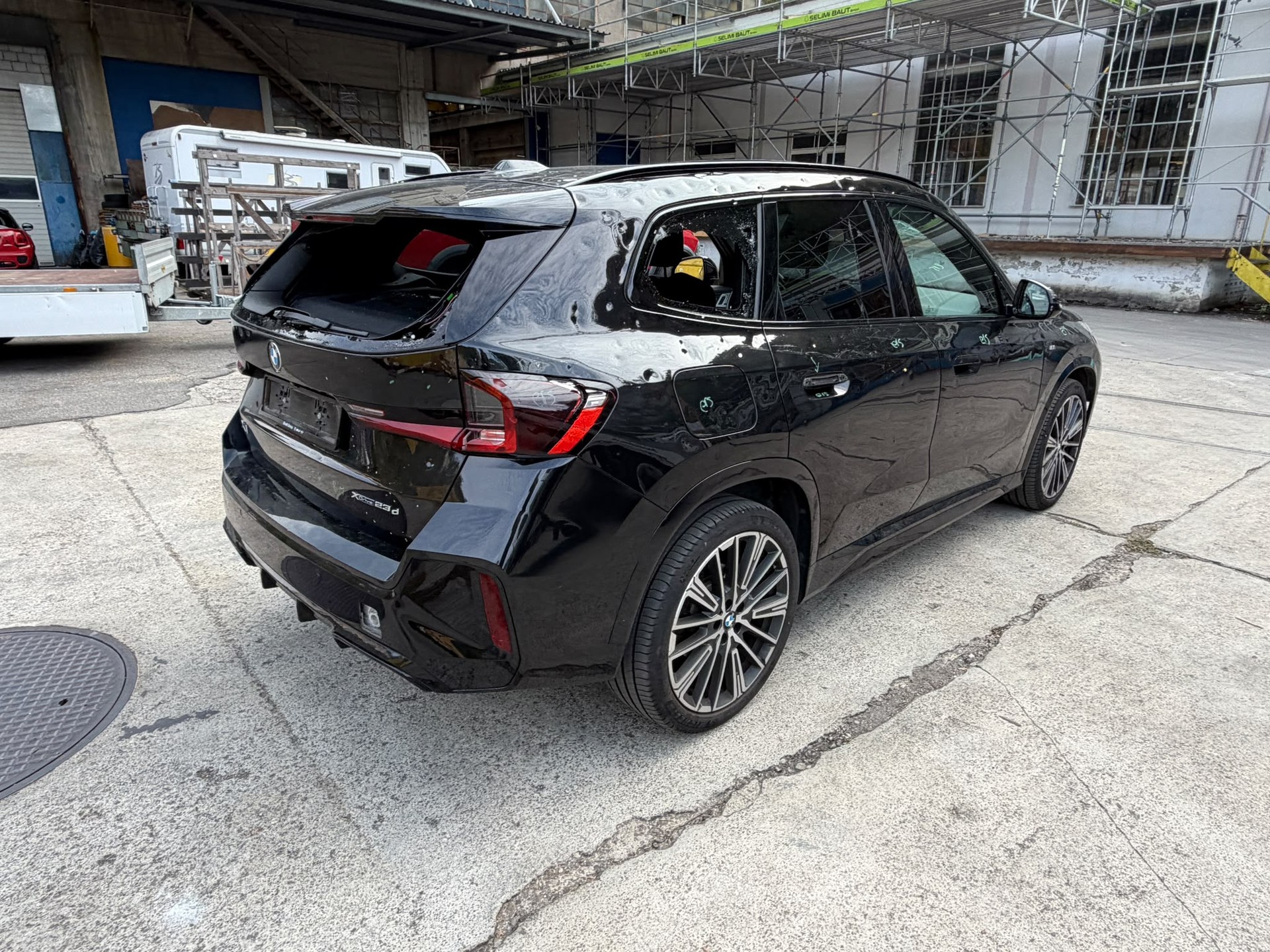 BMW X1 xDrive 23d 48V-image-7