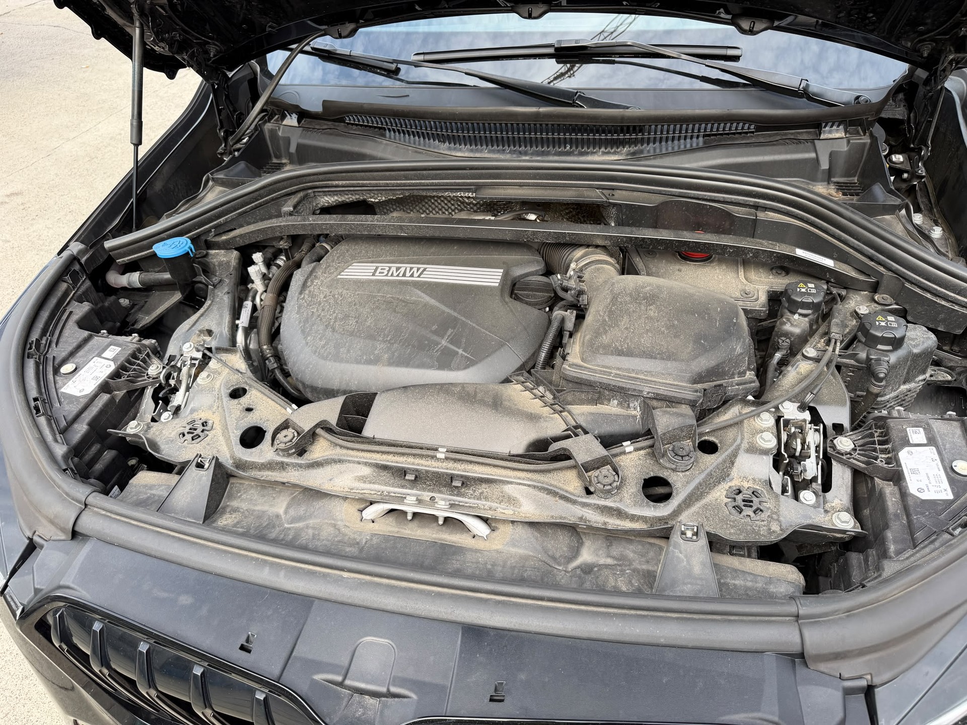 BMW X1 xDrive 23d 48V-image-12