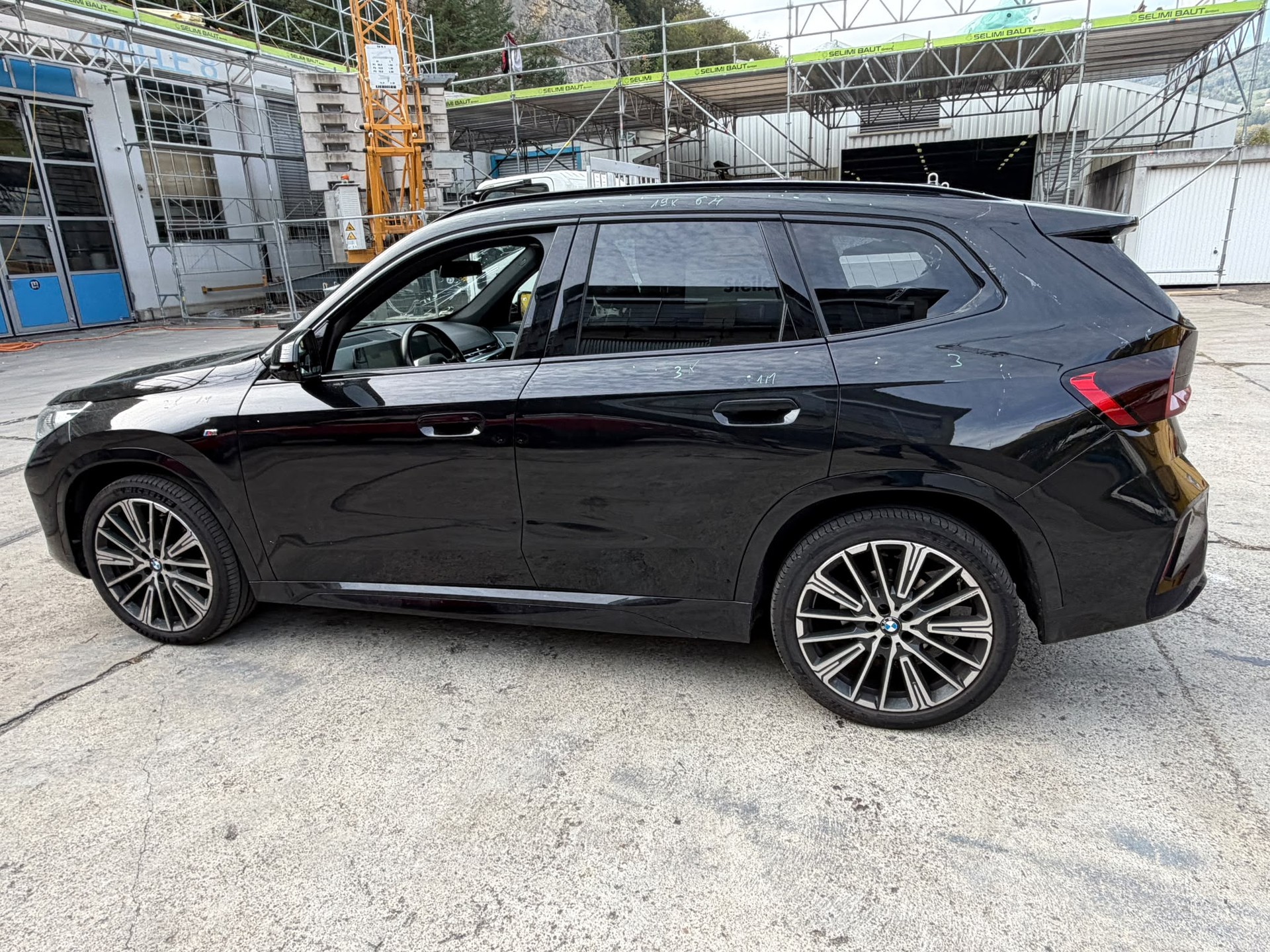 BMW X1 xDrive 23d 48V-image-5