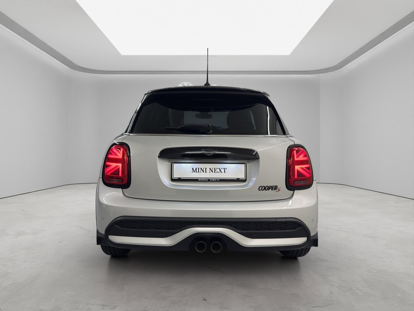 MINI 2.0i Cooper S DKG-image-3