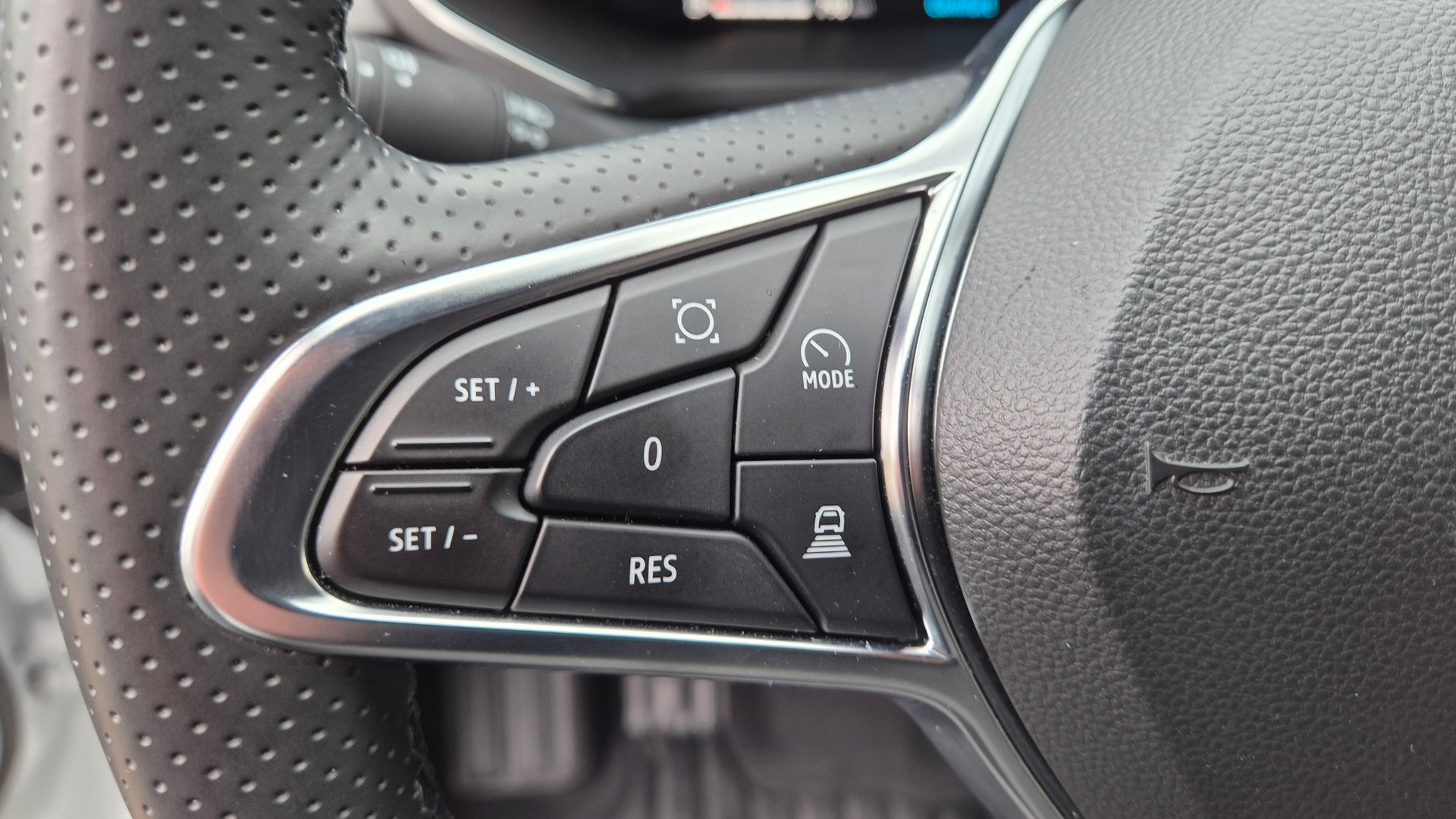 RENAULT Captur 1.6 E-Tech 145 Techno DHT-image-6