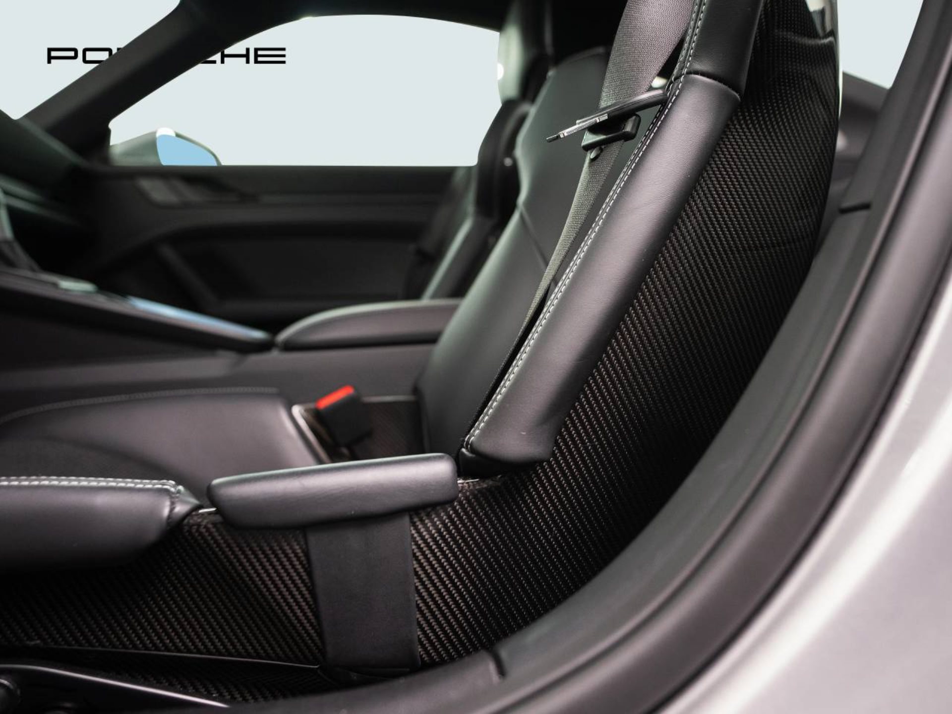 PORSCHE 911 GT3 mit Touring-Paket-image-22