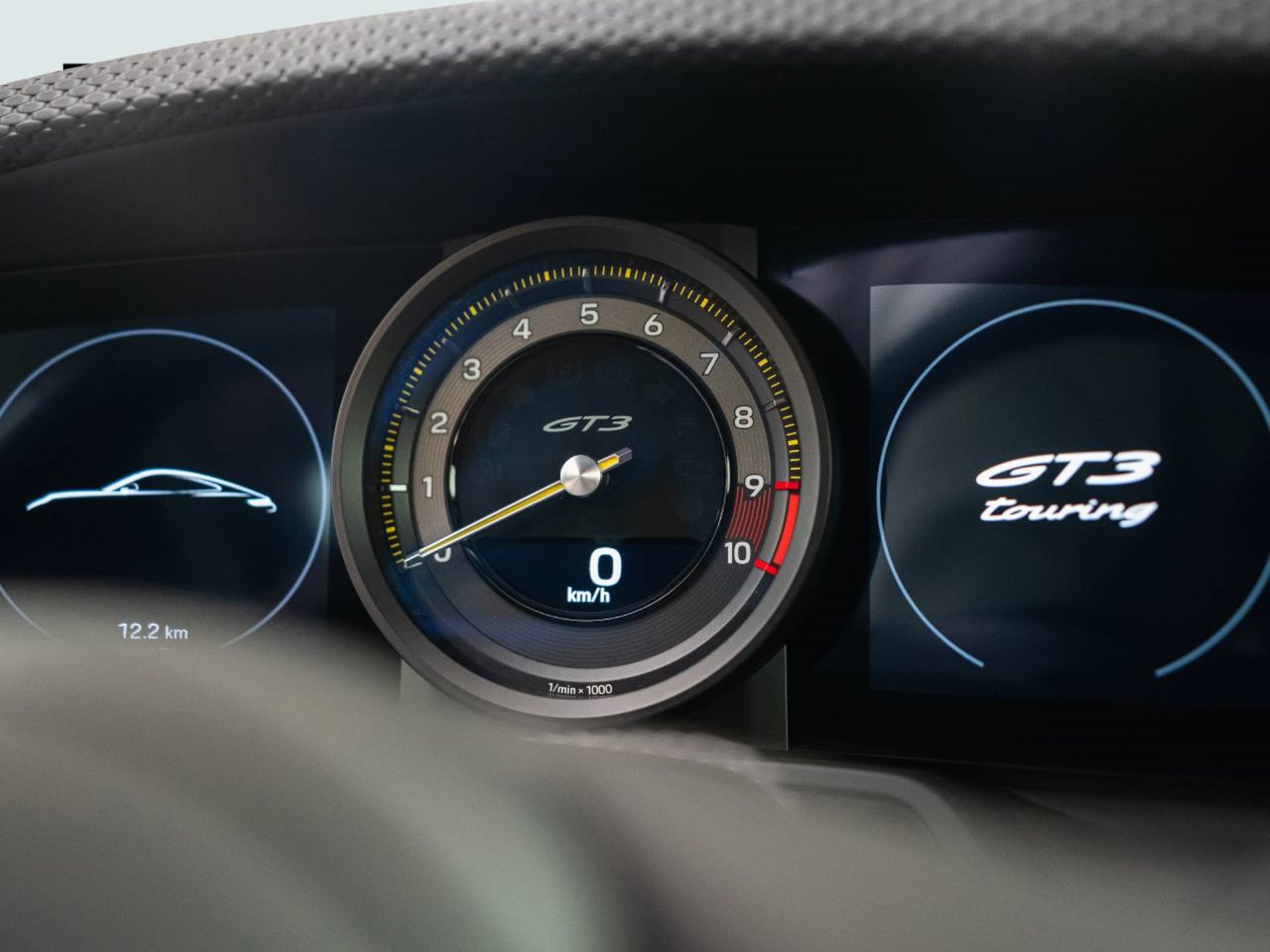 PORSCHE 911 GT3 mit Touring-Paket-image-27