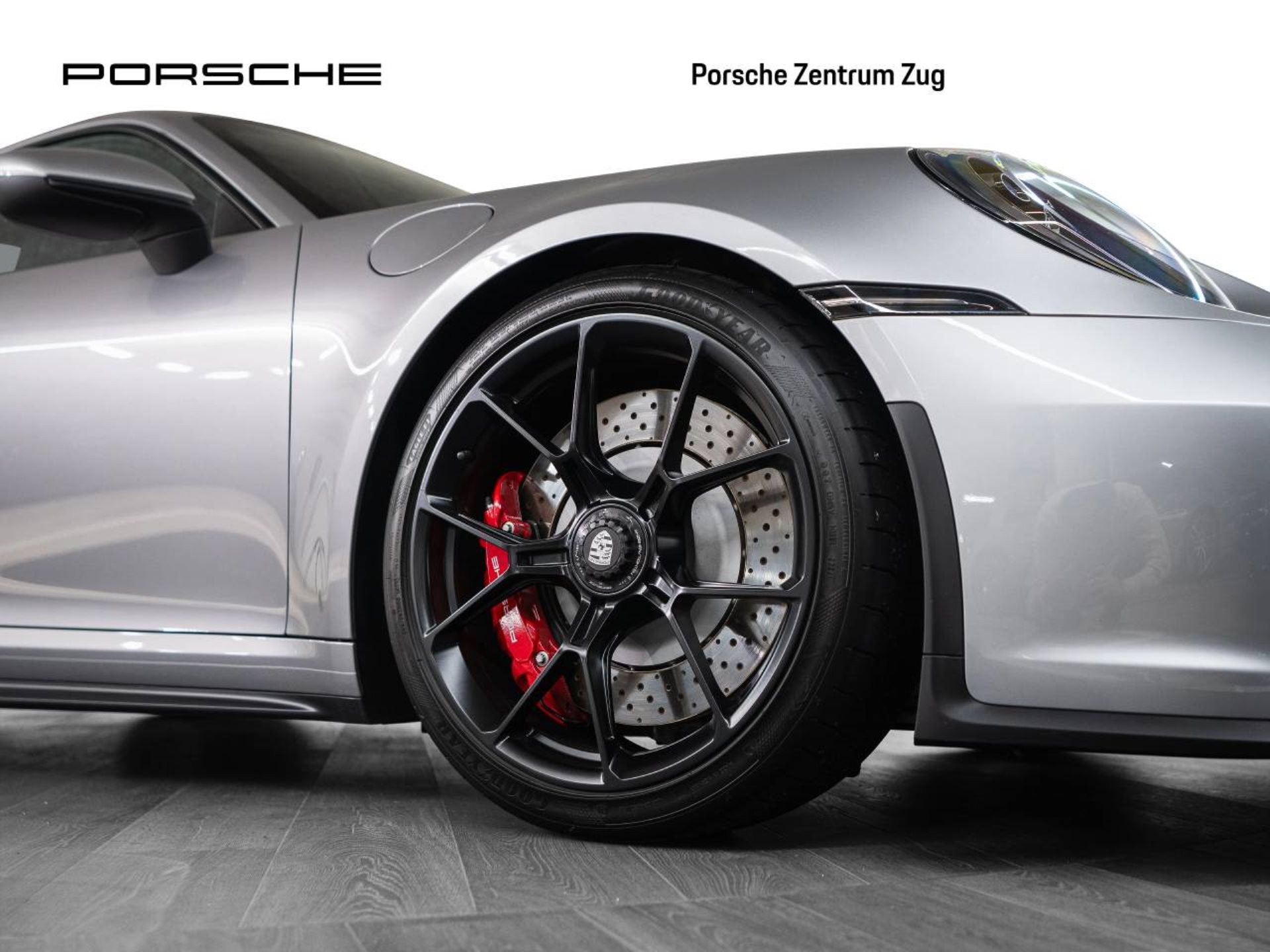 PORSCHE 911 GT3 mit Touring-Paket-image-10