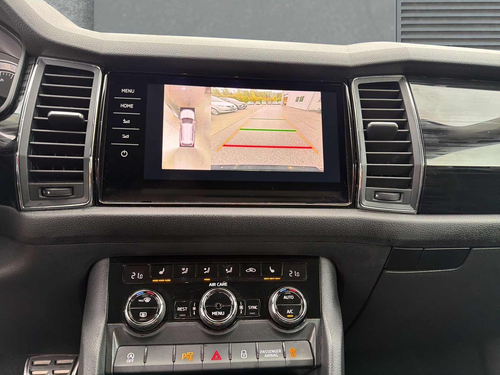 SKODA Kodiaq 2.0 TDI CR Style 4x4 DSG-image-12