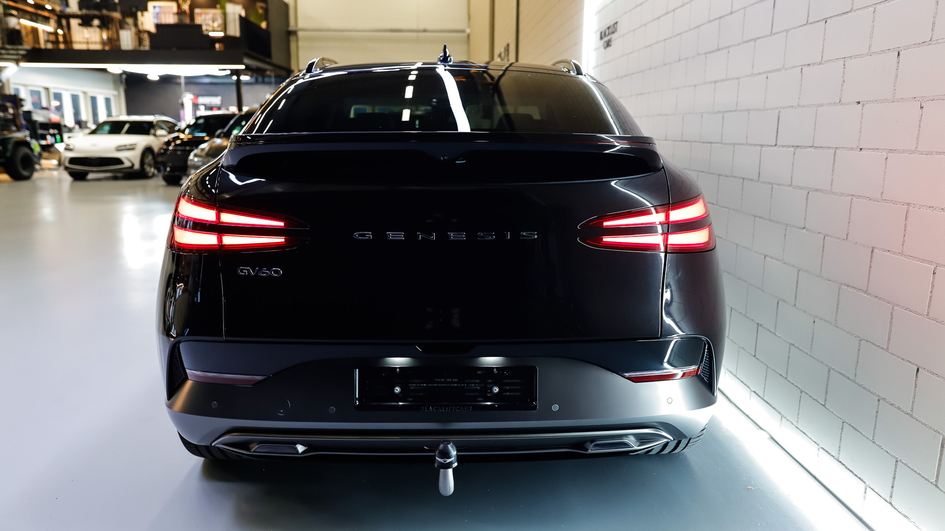 GENESIS GV60 77.4 kWh Sport Plus AWD * Anhängerkupplung * Vik Black *-image-5