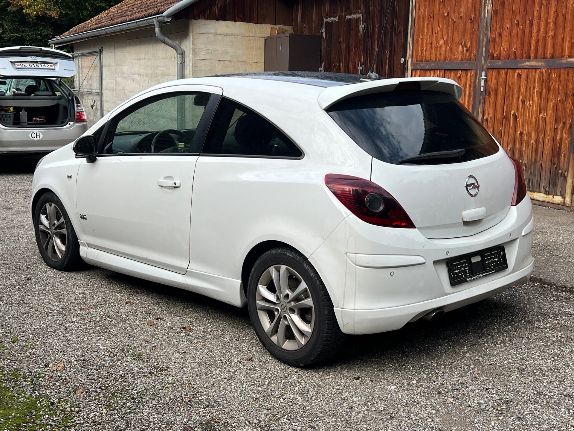 OPEL Corsa 1.6 Turbo GSi-image-3
