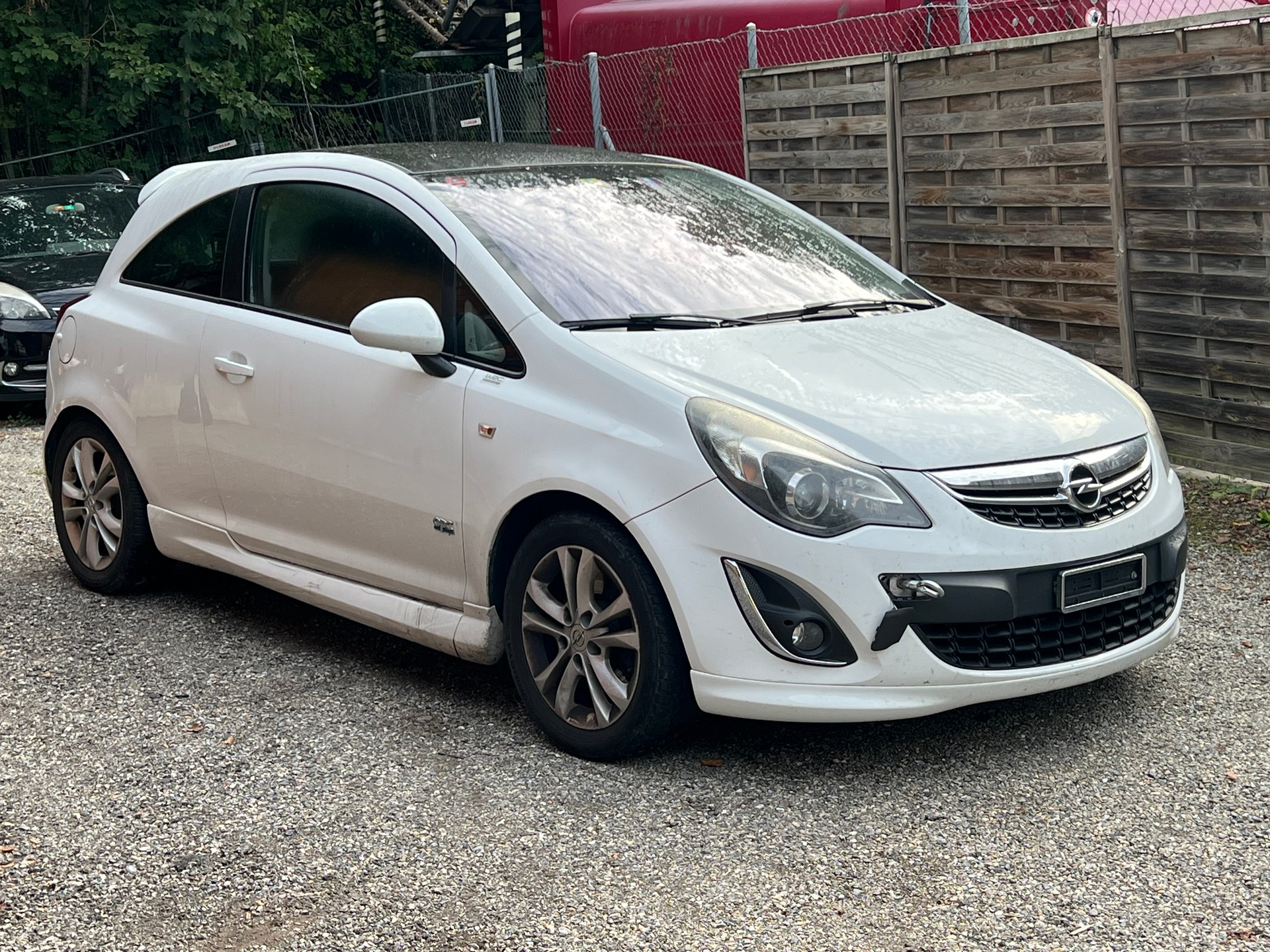 OPEL Corsa 1.6 Turbo GSi