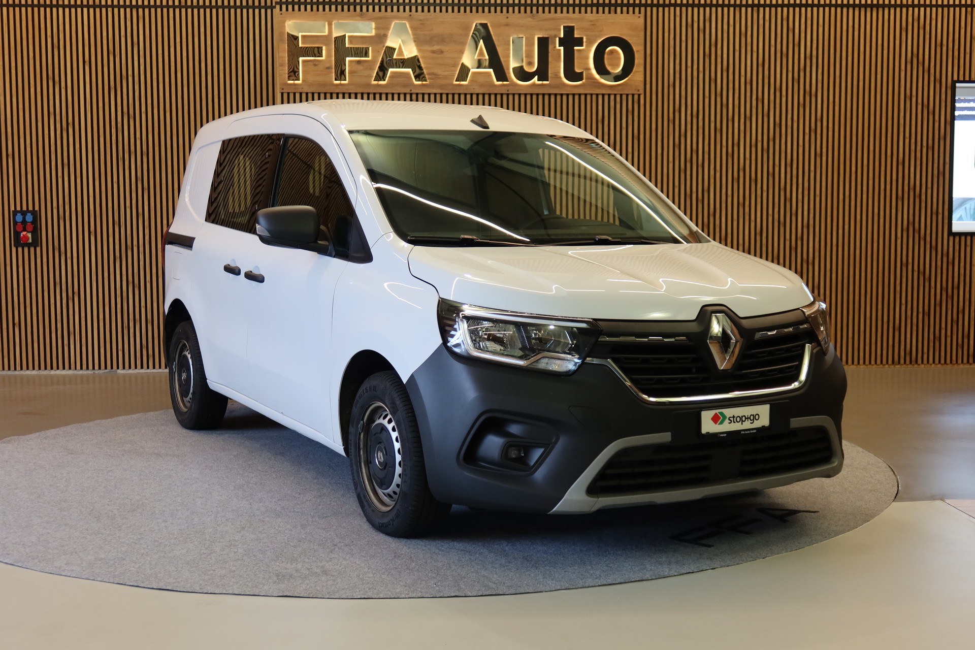 RENAULT Kangoo Van 1.5 dCi 95 Extra-image-2
