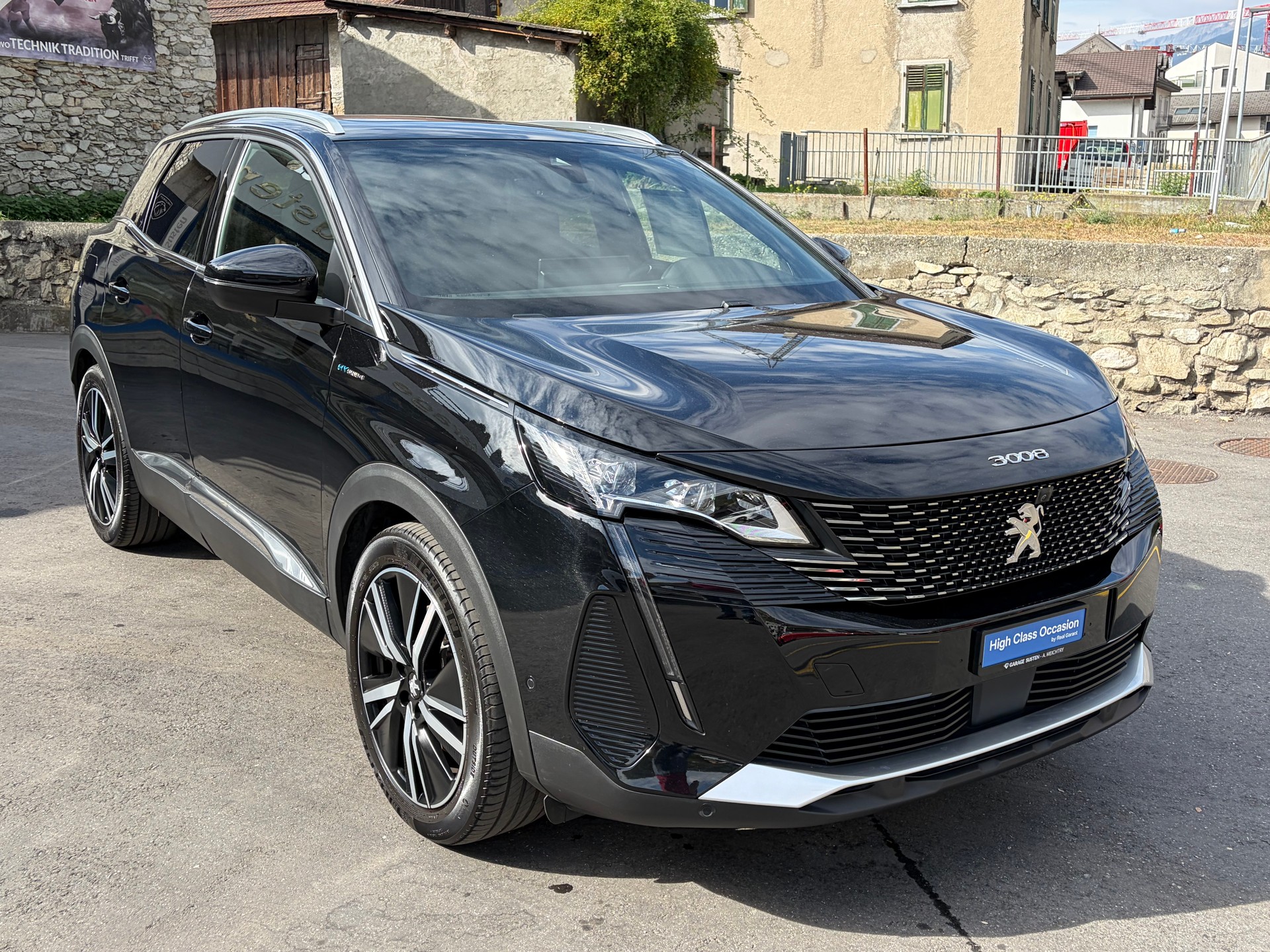 PEUGEOT 3008 300e Hybrid4 GT Pack EAT8-image-6