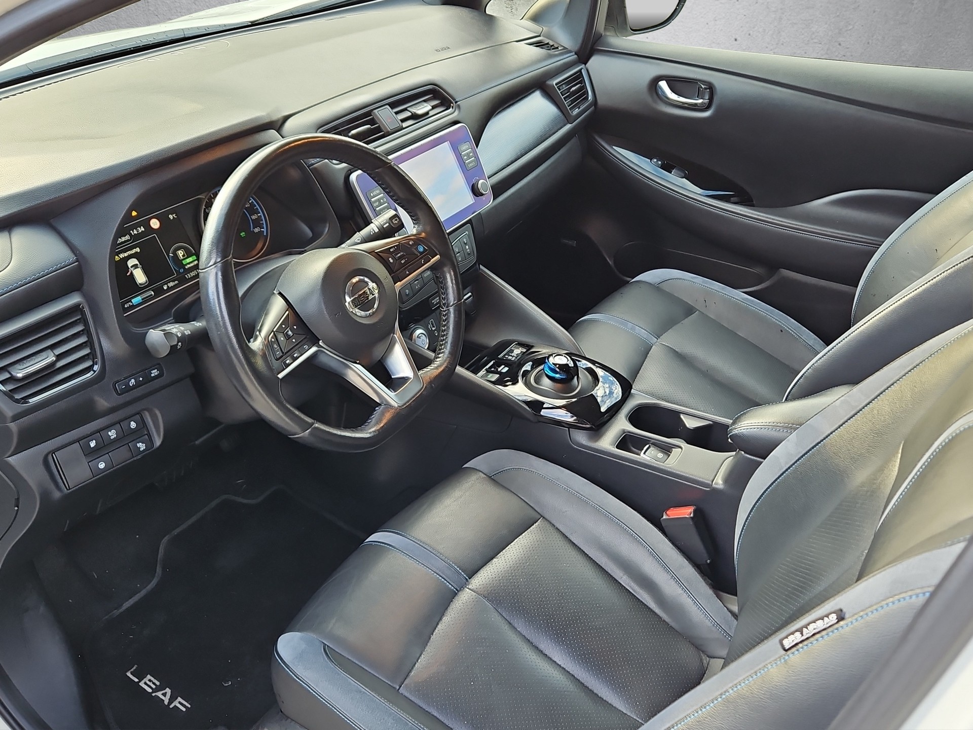 NISSAN Leaf Tekna (inclusive Batterie)-image-9