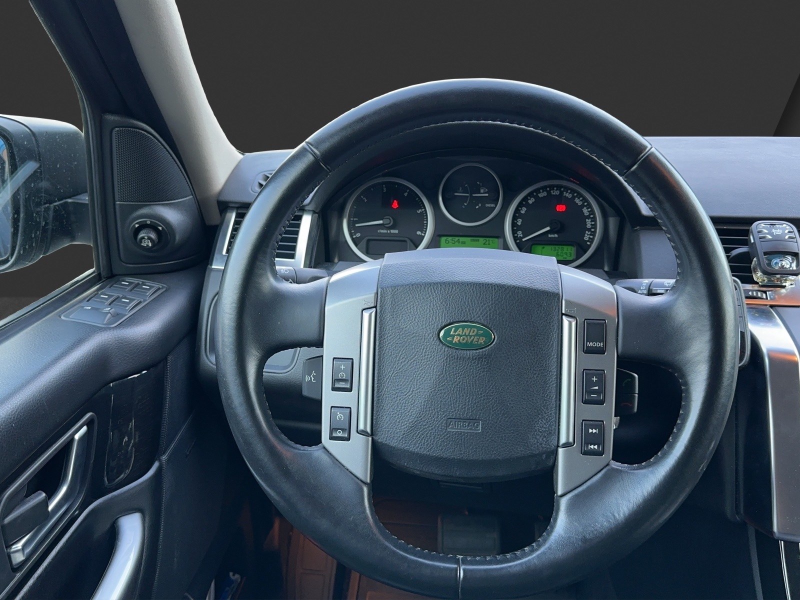LAND ROVER Range Rover Sport 3.6 Td8 HSE Automatic-image-6