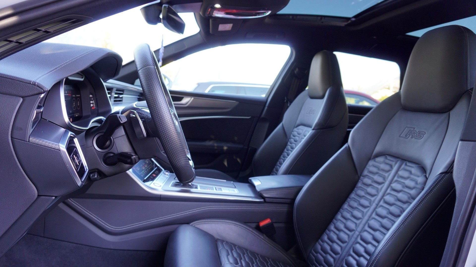 AUDI RS6 Avant 4.0 TFSI V8 quattro-image-3
