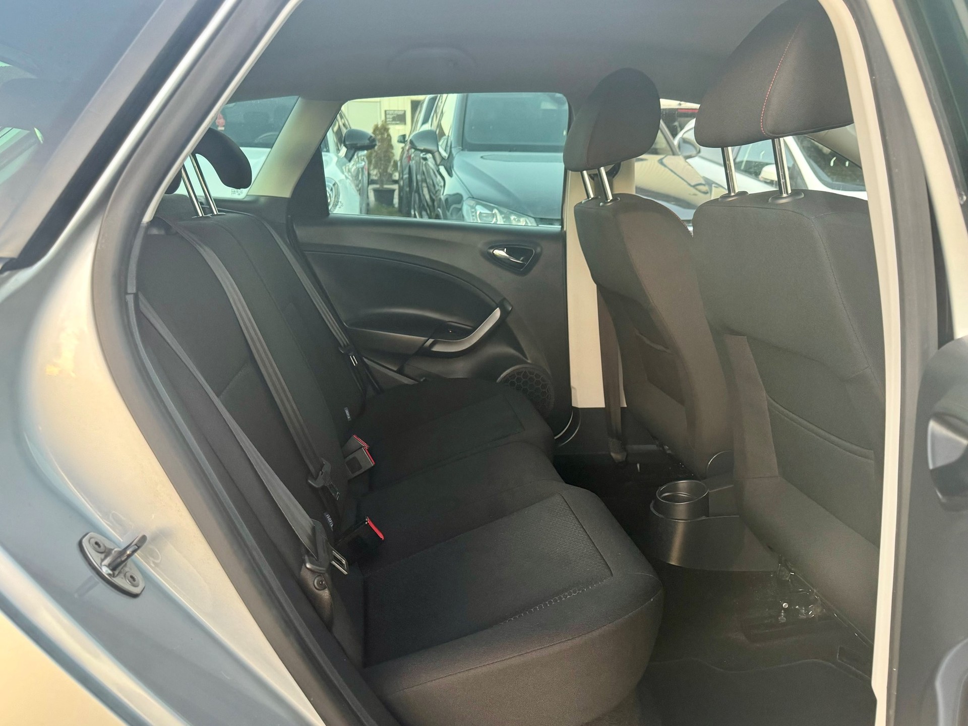SEAT Ibiza ST 1.2 TSI FR DSG-image-8