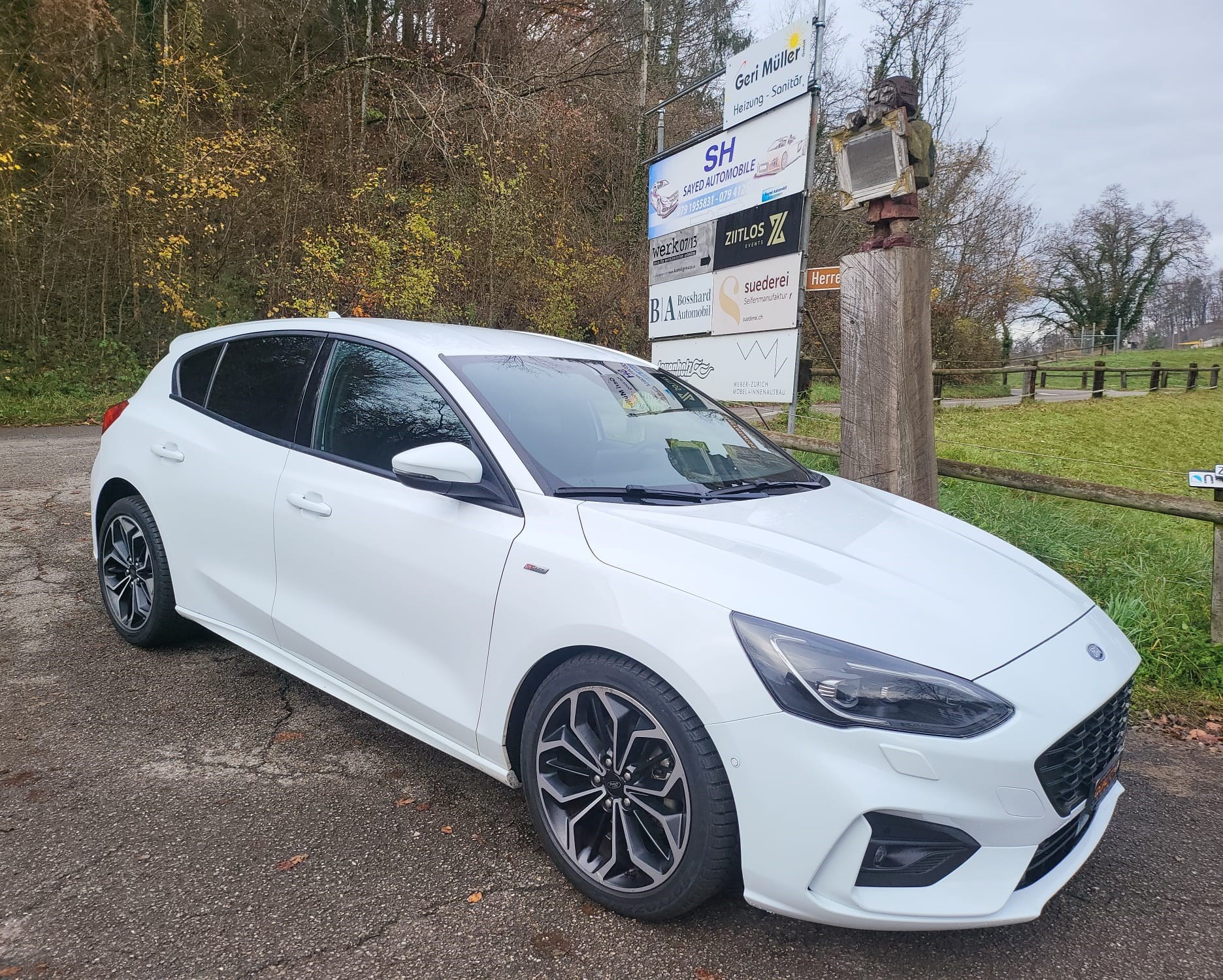 FORD Focus 1.0 SCTi ST Line-image-1