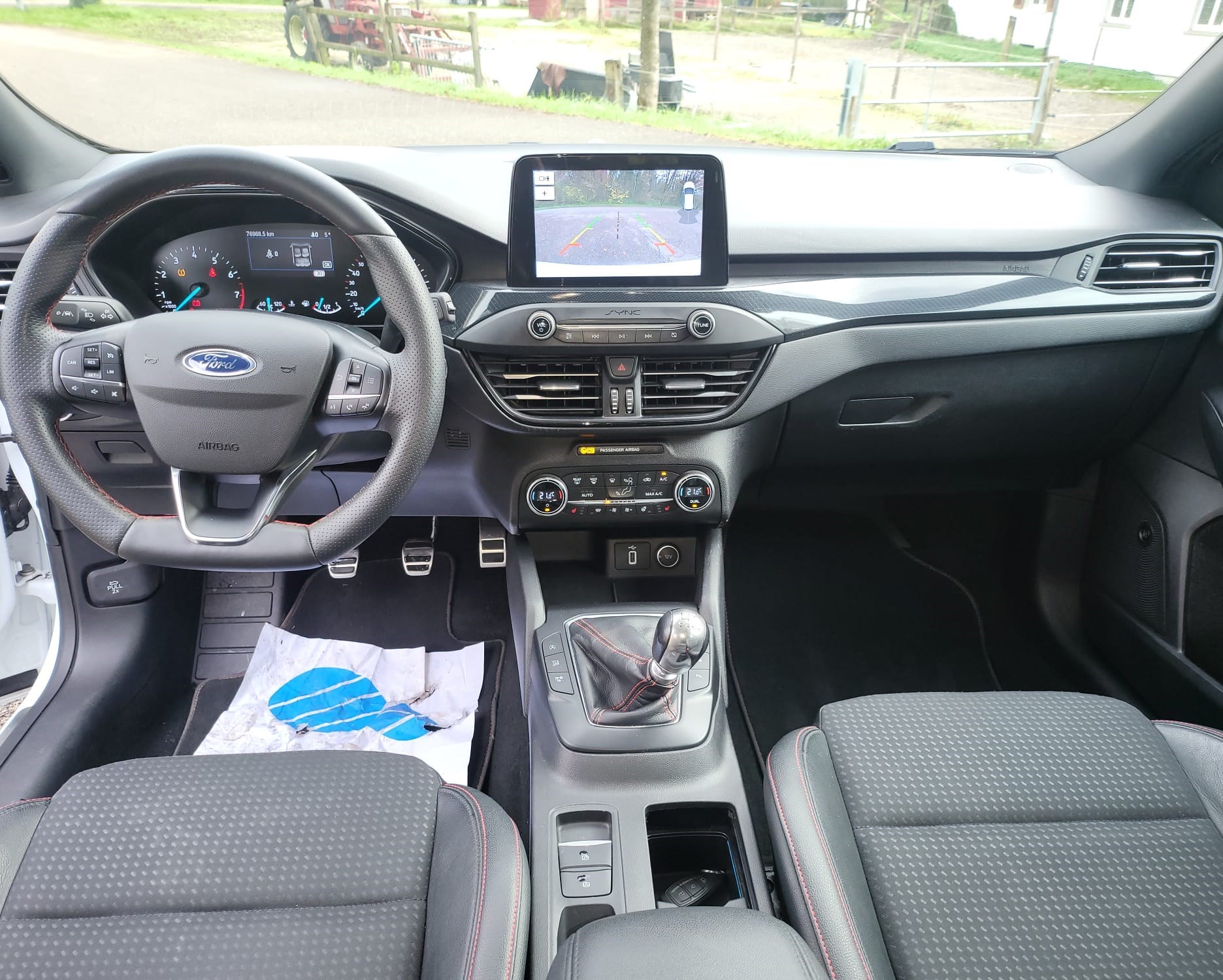 FORD Focus 1.0 SCTi ST Line-image-4