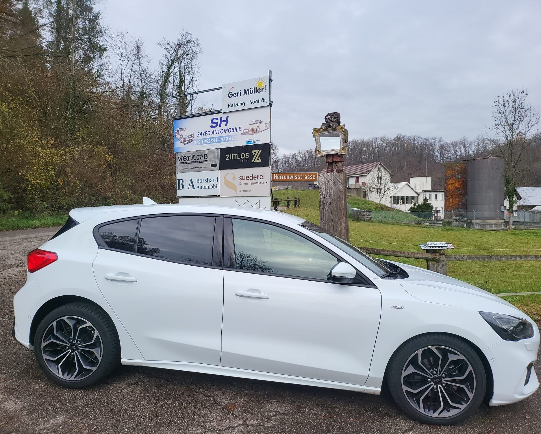 FORD Focus 1.0 SCTi ST Line-image-8
