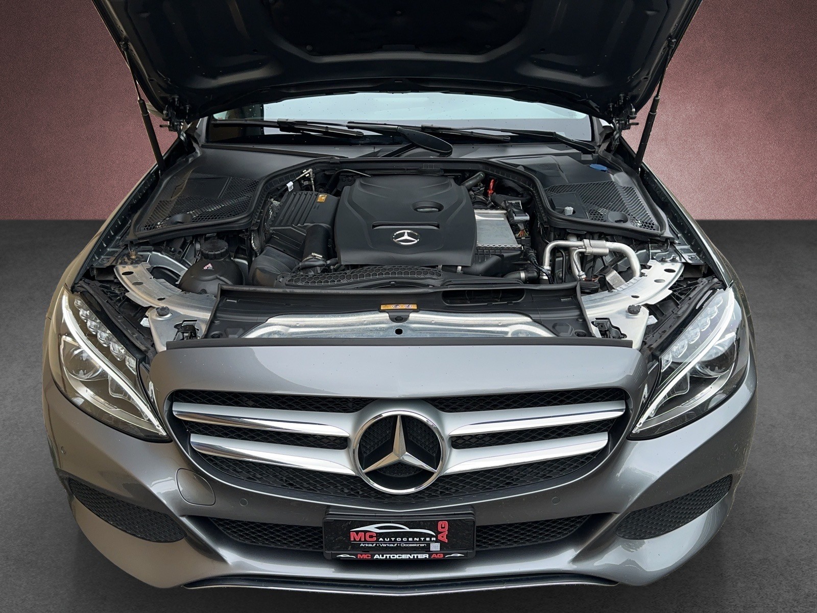 MERCEDES-BENZ C 180 AMG Line 9G-Tronic-image-14