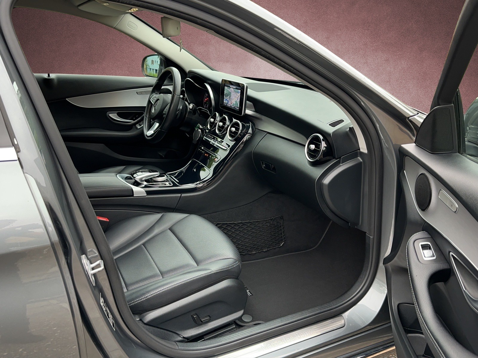 MERCEDES-BENZ C 180 AMG Line 9G-Tronic-image-11