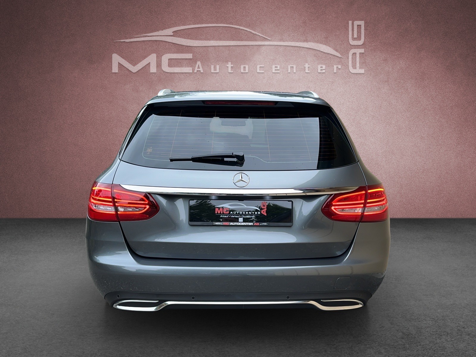 MERCEDES-BENZ C 180 AMG Line 9G-Tronic-image-4