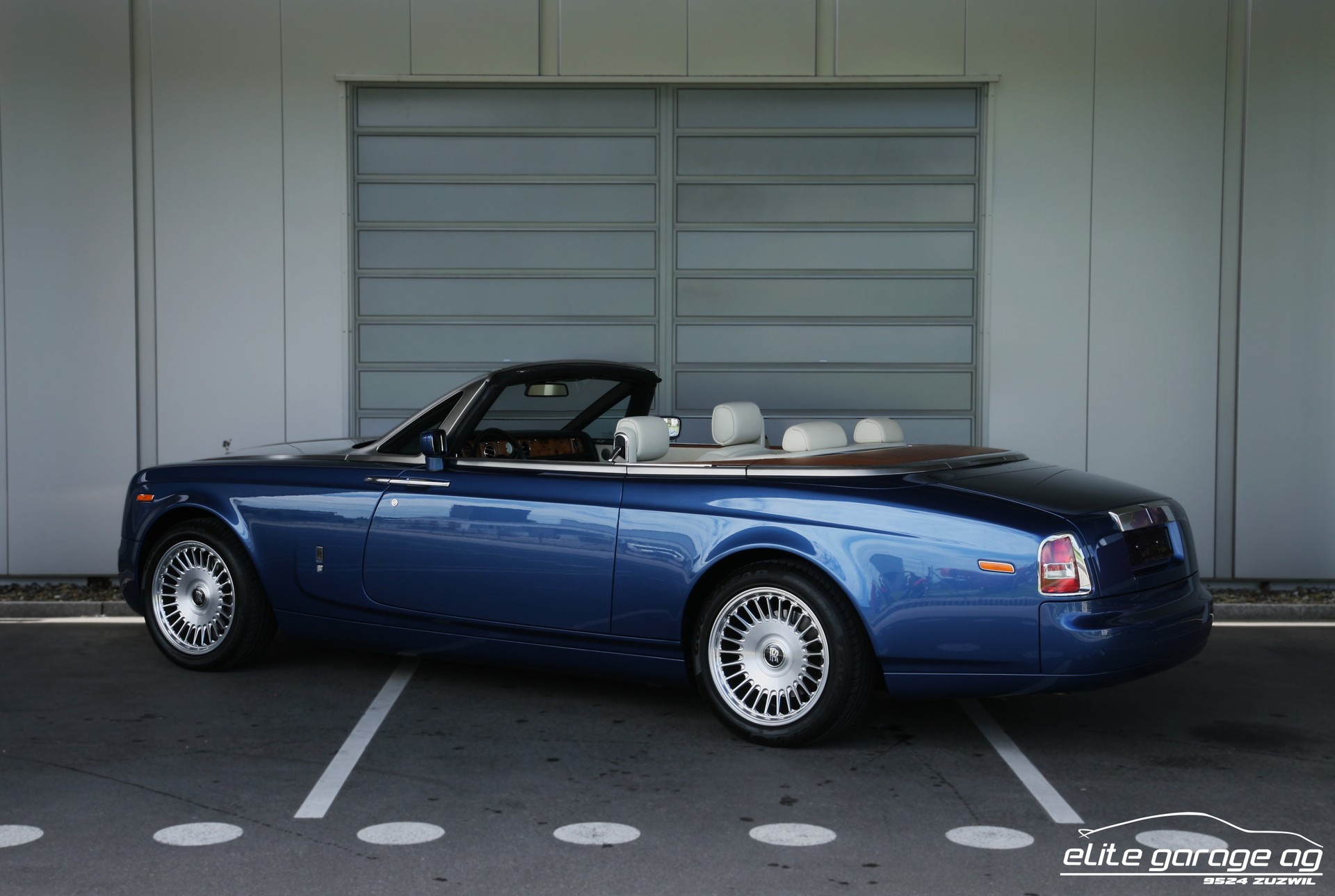 ROLLS-ROYCE Phantom 6.7 V12 Drophead Coupé-image-2