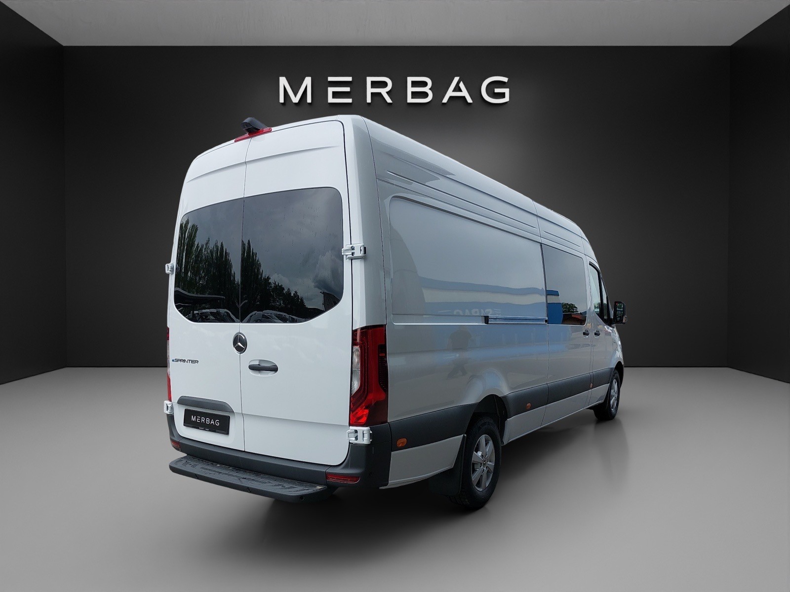MERCEDES-BENZ eSprinter 420 Select KA 4325mm L-image-1