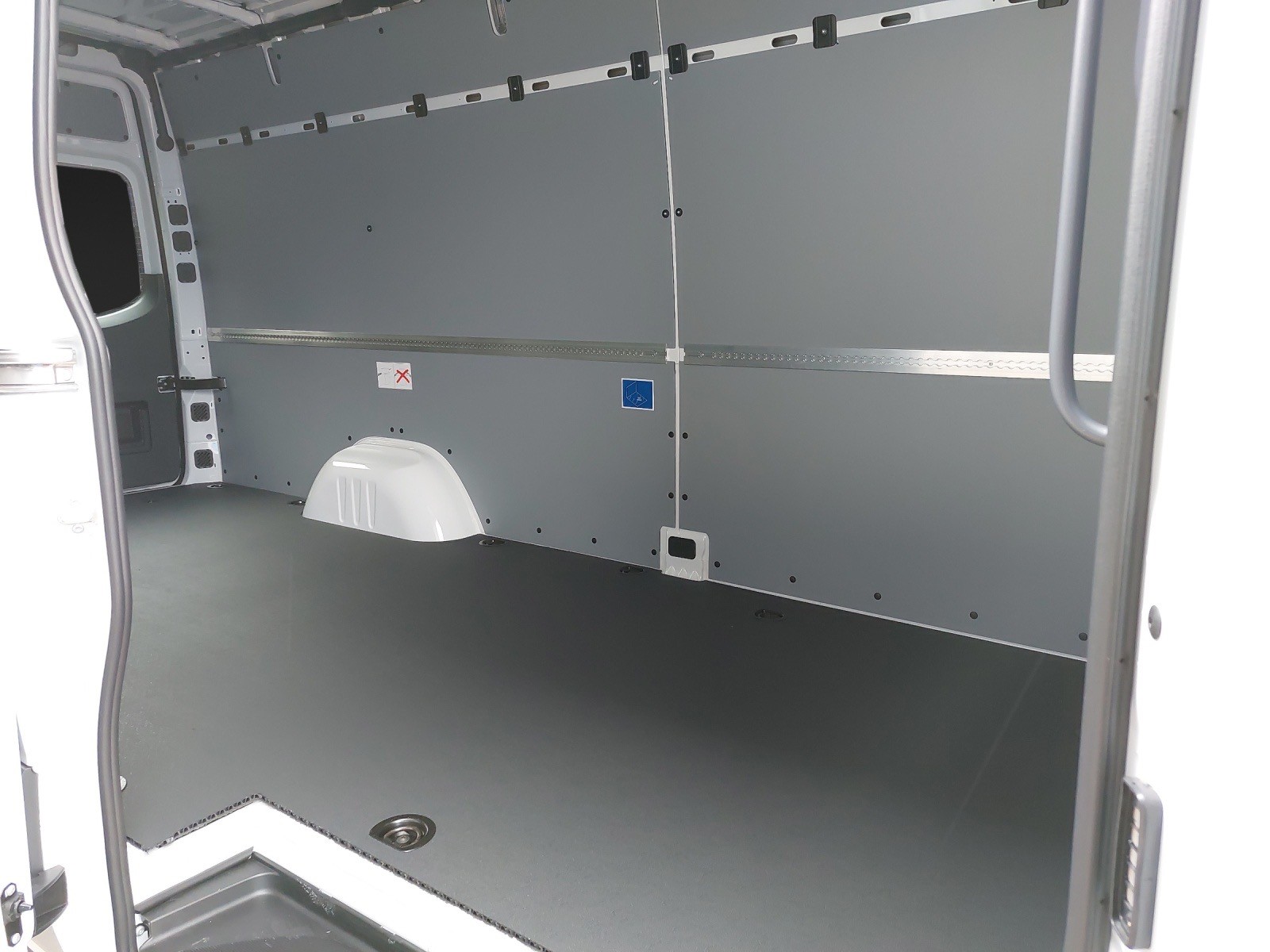 MERCEDES-BENZ eSprinter 420 Select KA 4325mm L-image-6