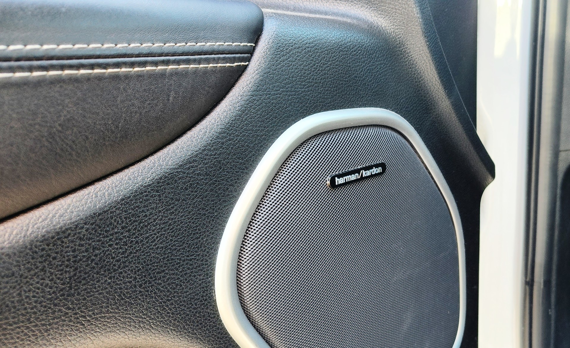 JEEP Grand Cherokee 6.4 V8 HEMI SRT8 Automatic-image-6