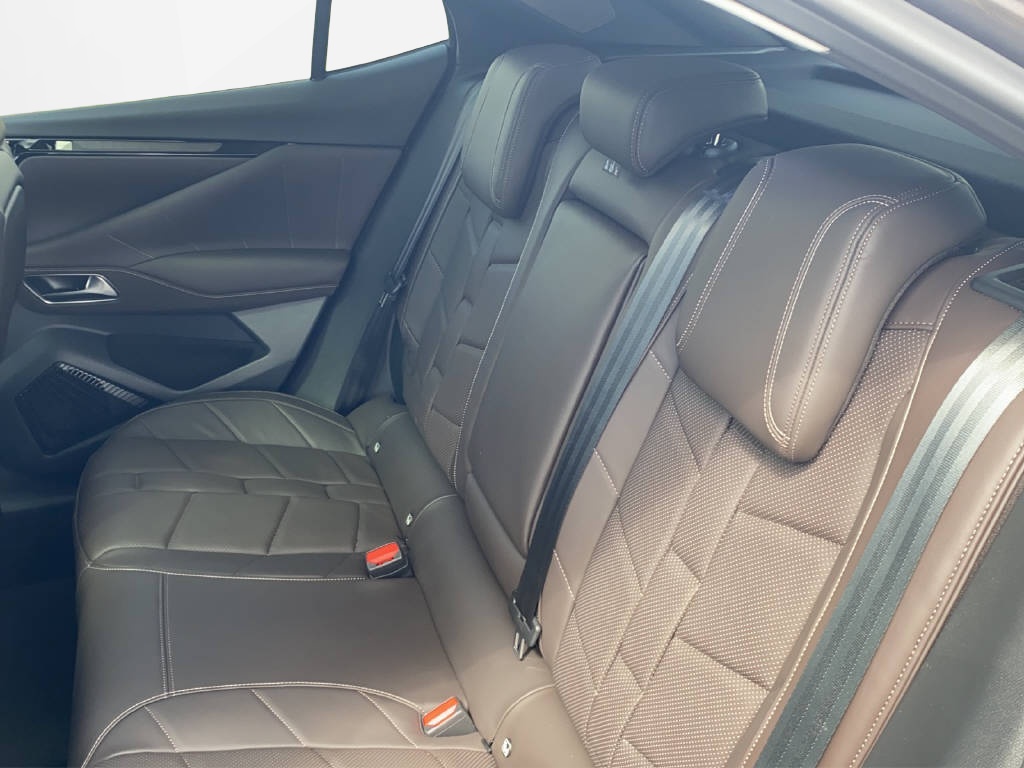 DS AUTOMOBILES DS4 1.6 E-Tense Opéra-image-8