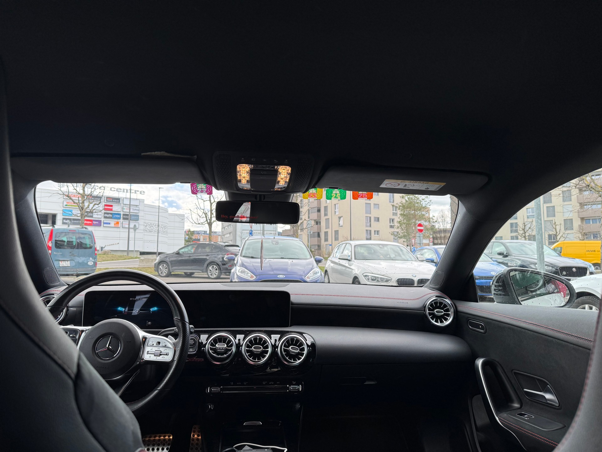 MERCEDES-BENZ CLA Shooting Brake 200 AMG Line 7G-DCT-image-6