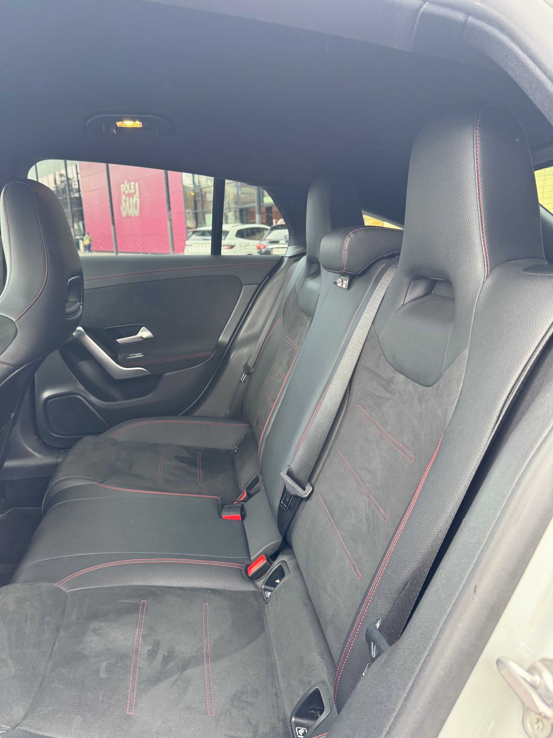 MERCEDES-BENZ CLA Shooting Brake 200 AMG Line 7G-DCT-image-7
