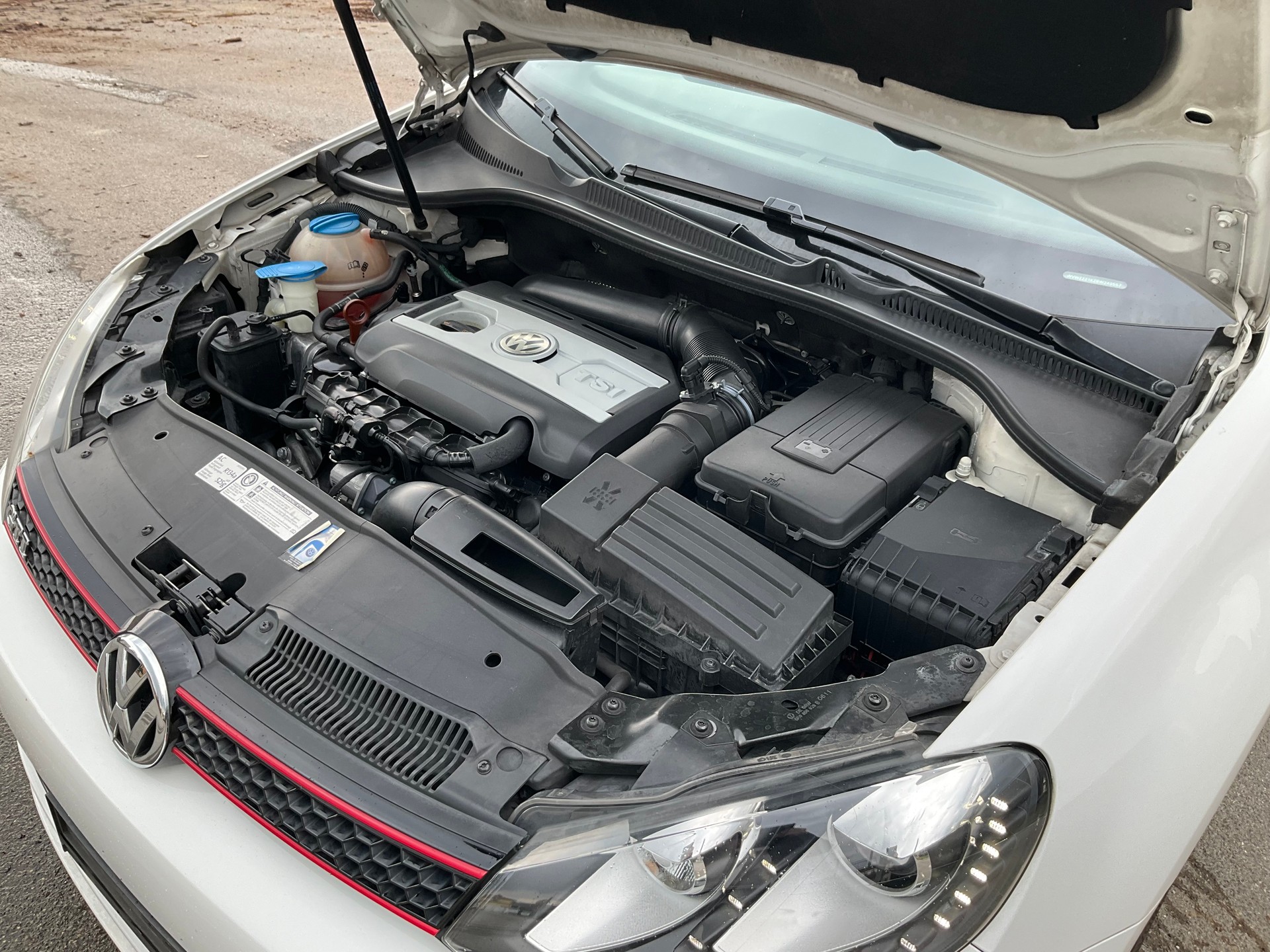 VW Golf 2.0 TSI GTI Edition-image-13